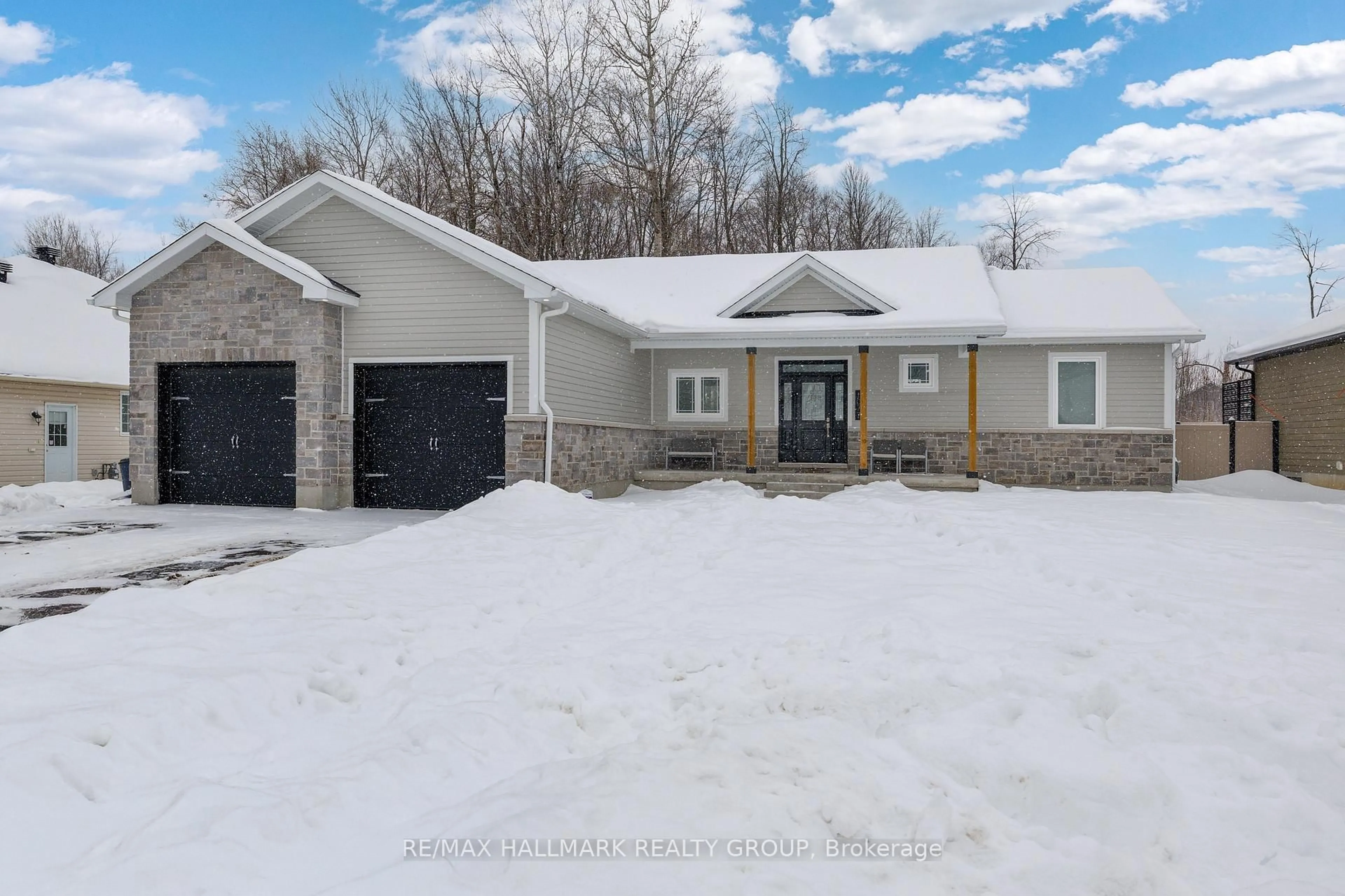 Unknown for 1077 SHEARER Dr, Brockville Ontario K6V 7K1