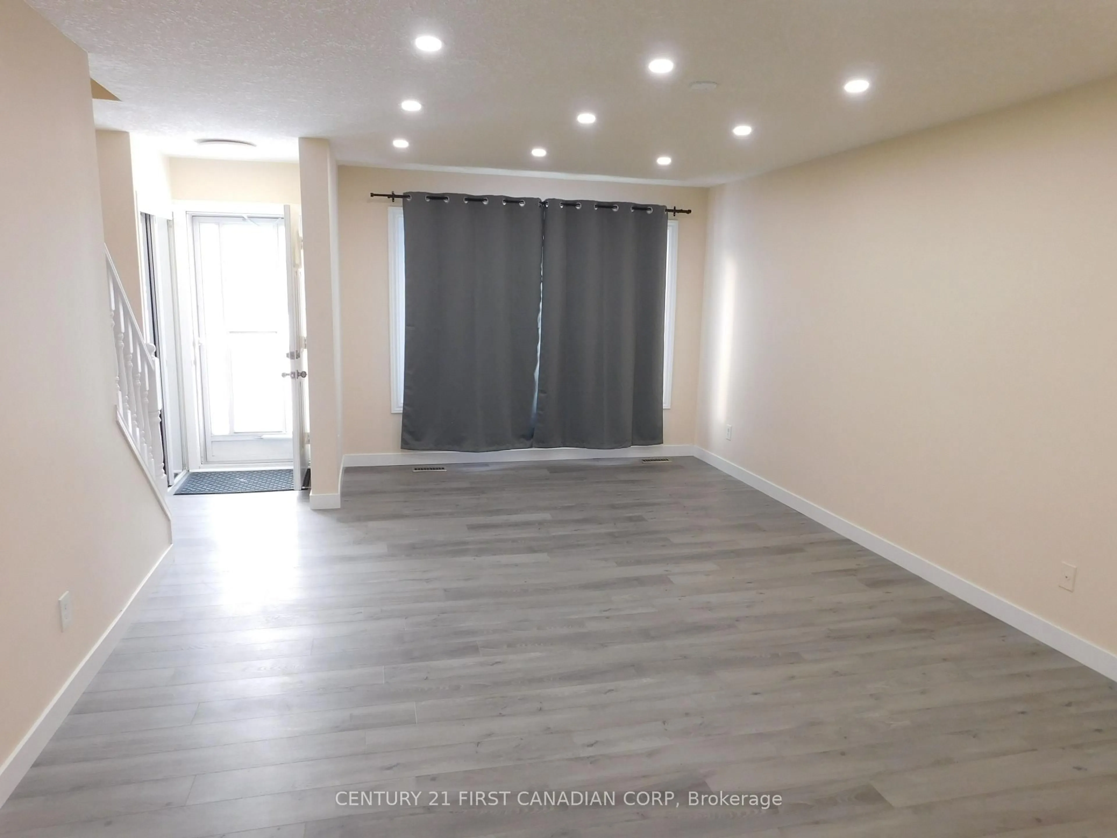 A pic of a room for 1095 Jalna Blvd #51, London South Ontario N6E 2Y7