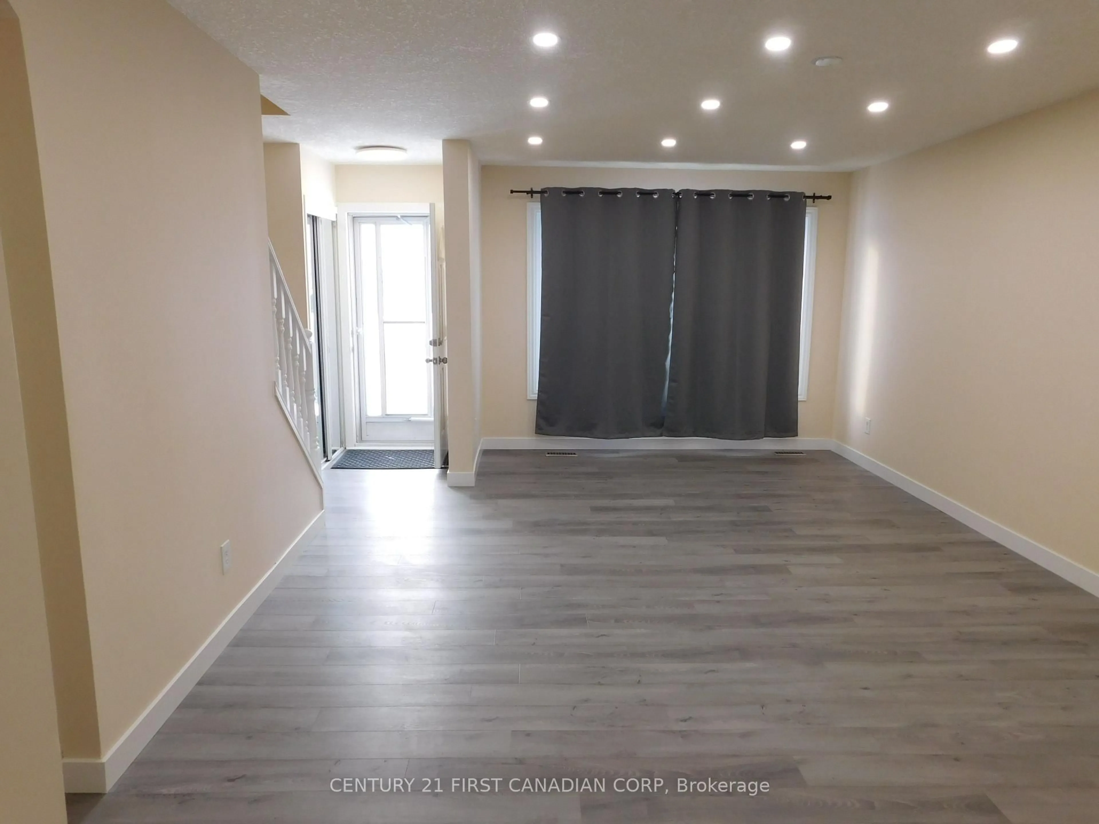A pic of a room for 1095 Jalna Blvd #51, London South Ontario N6E 2Y7