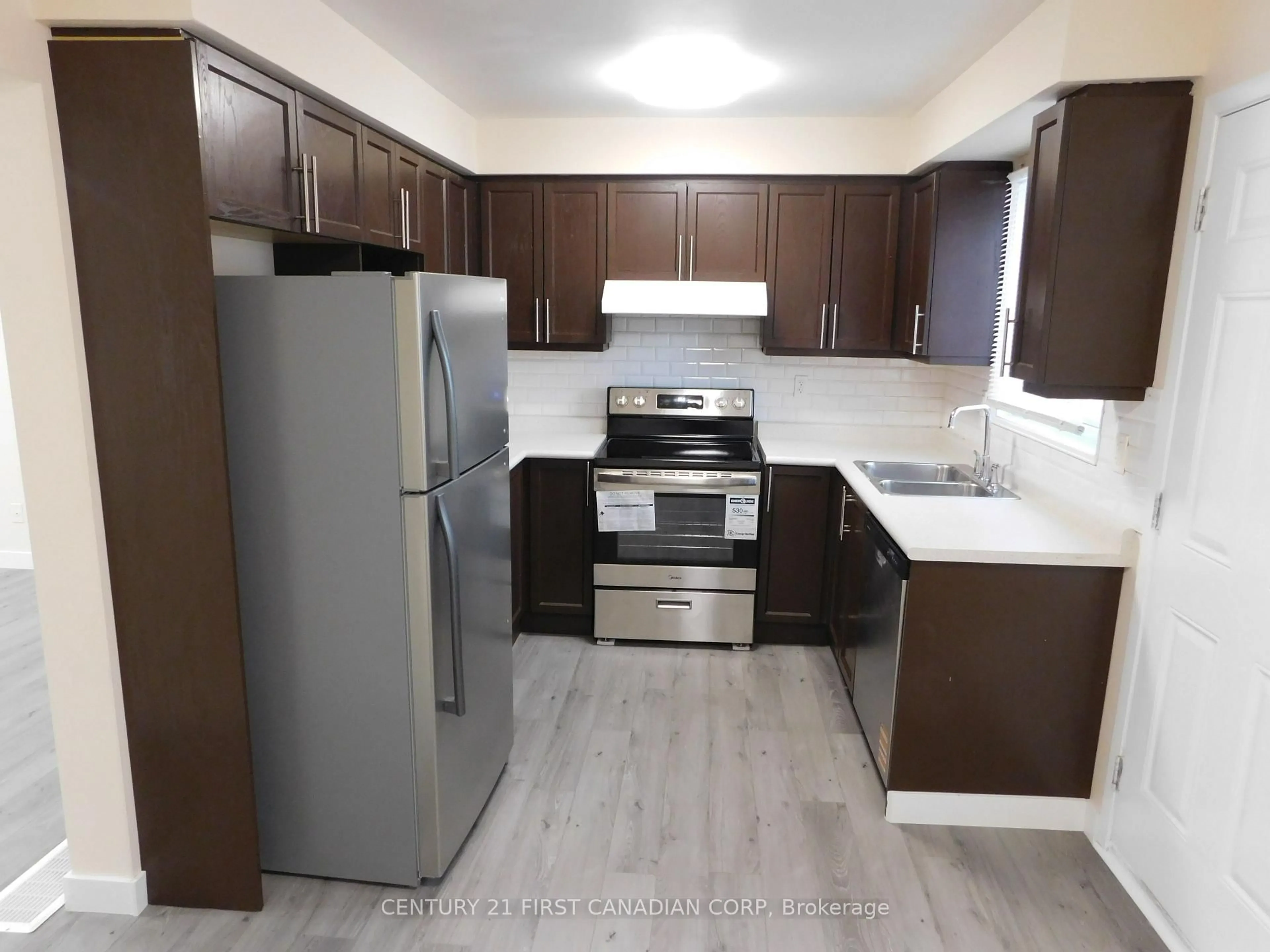 Standard kitchen, unknown for 1095 Jalna Blvd #51, London South Ontario N6E 2Y7