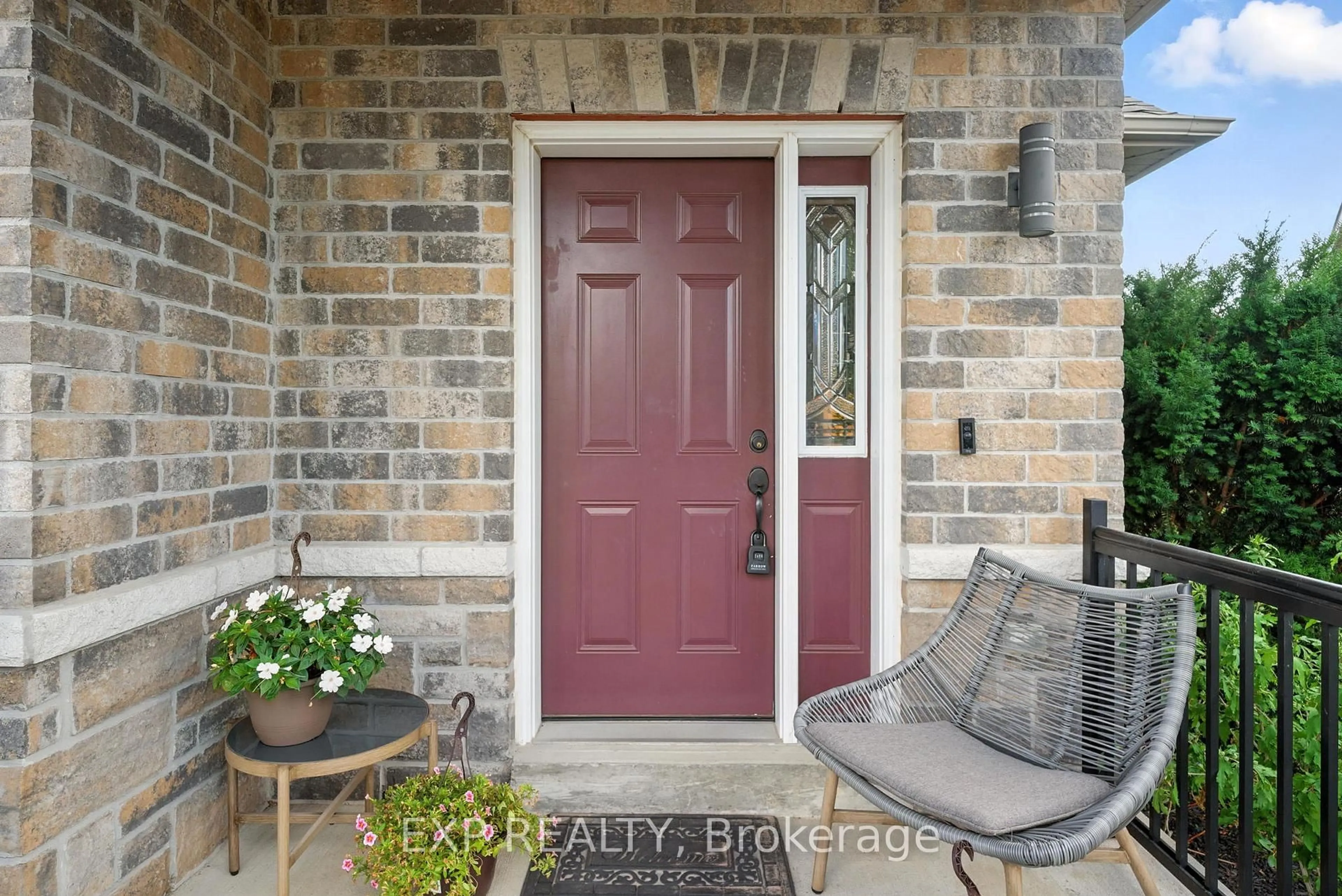 Indoor entryway for 231 Rollings St, Cobourg Ontario K9A 0G8