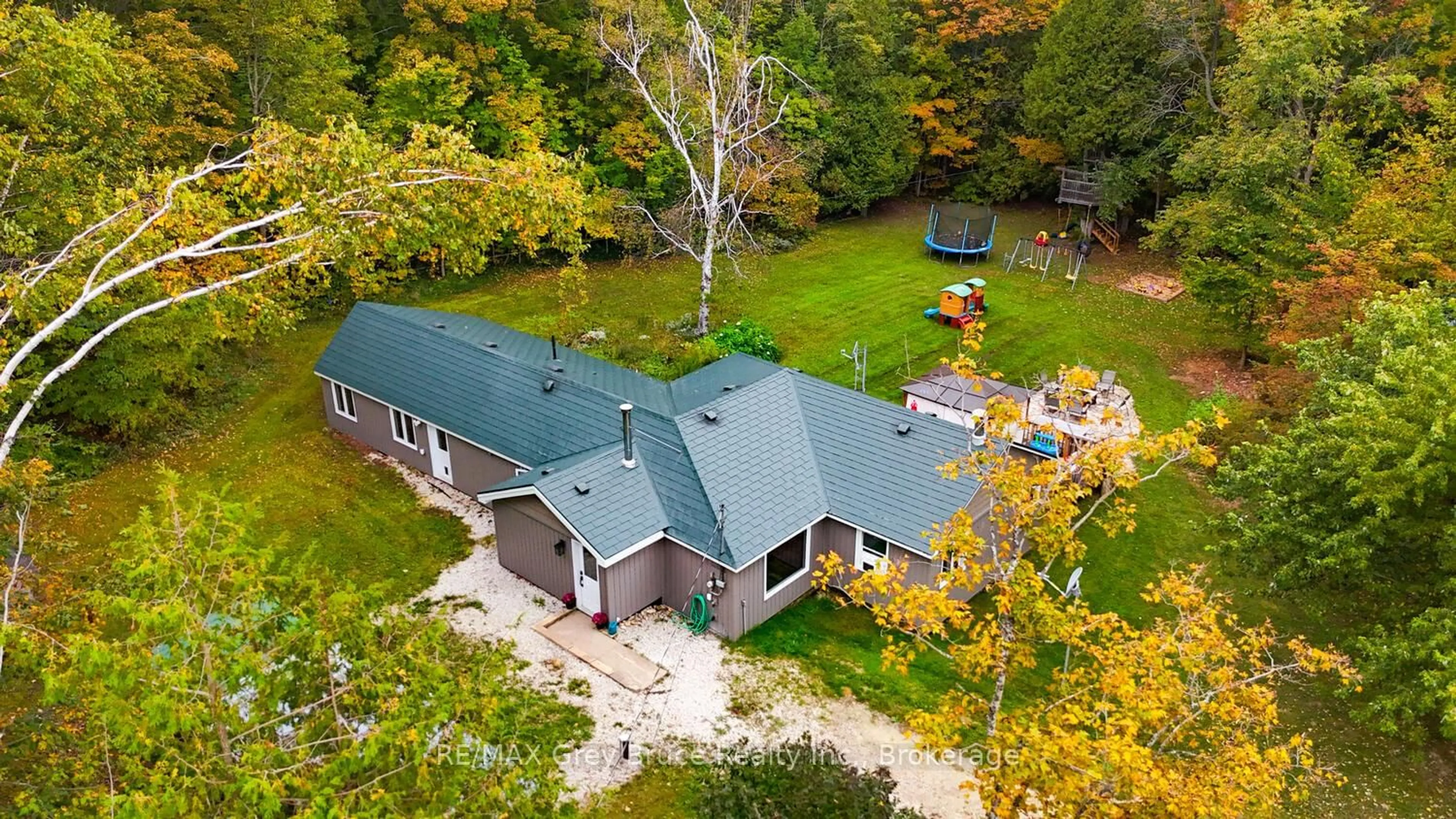 A pic from outside/outdoor area/front of a property/back of a property/a pic from drone, water/lake/river/ocean view for 217 Kings Cres, South Bruce Peninsula Ontario N0H 2T0