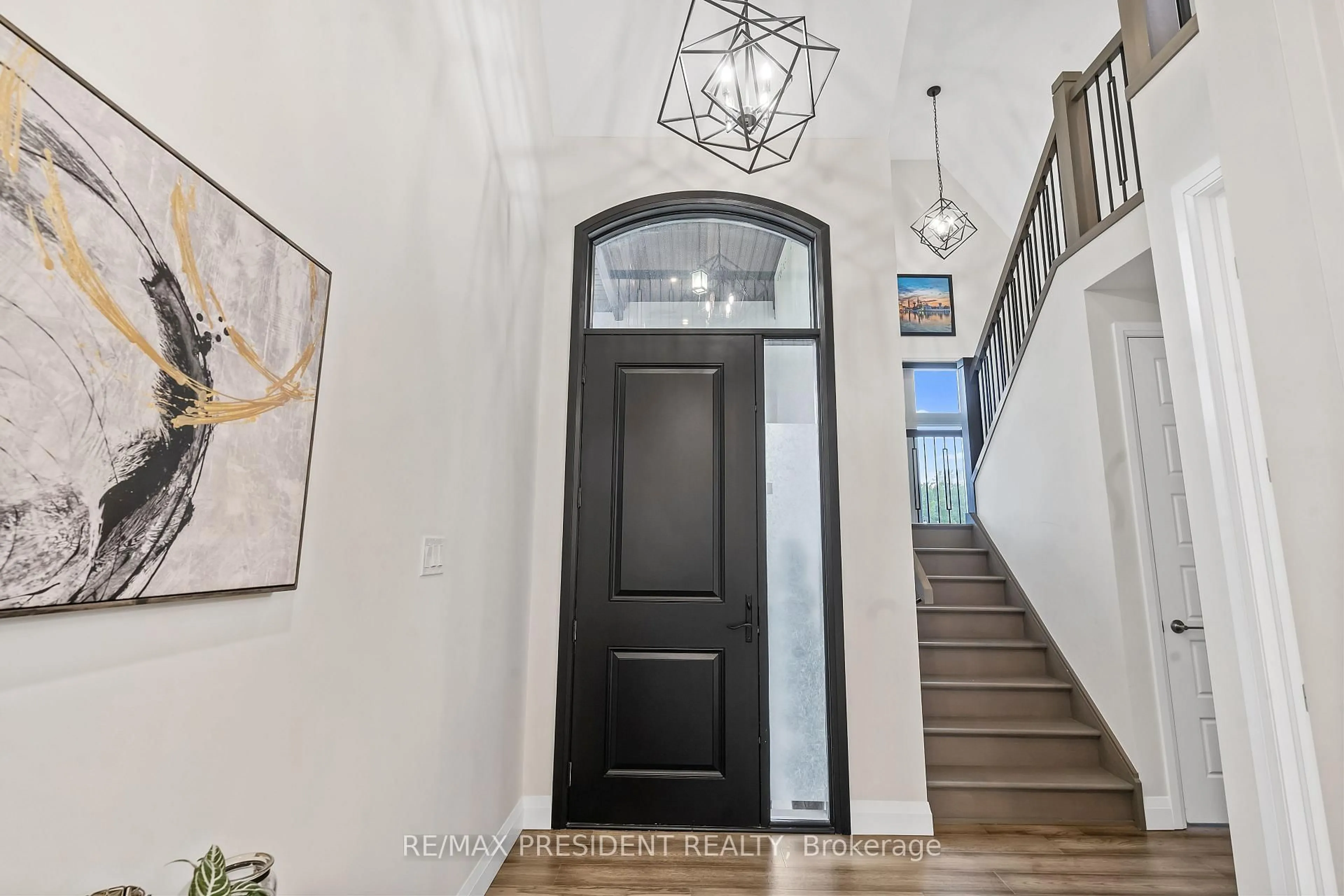 Indoor entryway for 191 Foxborough Pl, Thames Centre Ontario N0M 2P0