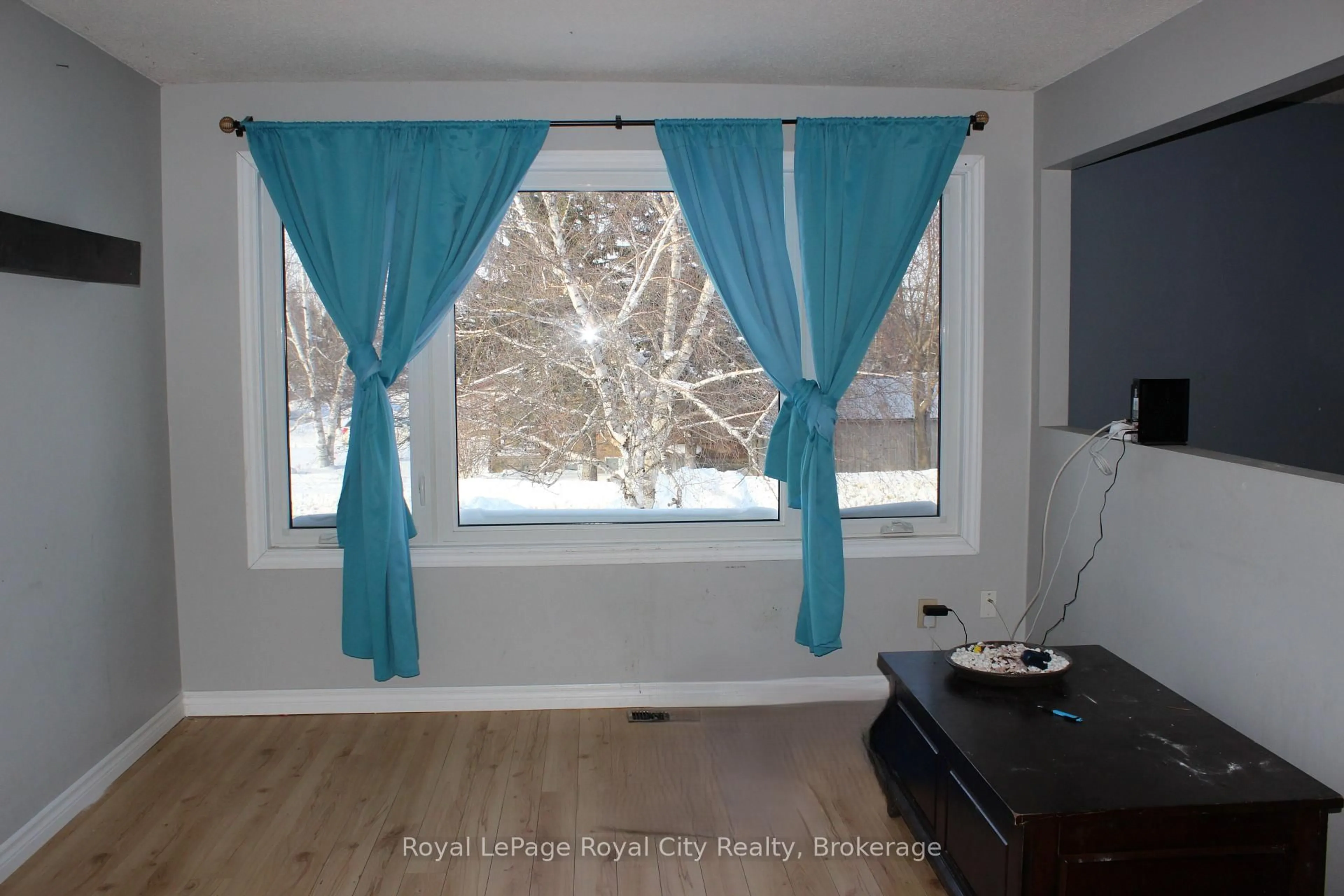 A pic of a room for 30 Eastview Dr, Wellington North Ontario N0G 1A0