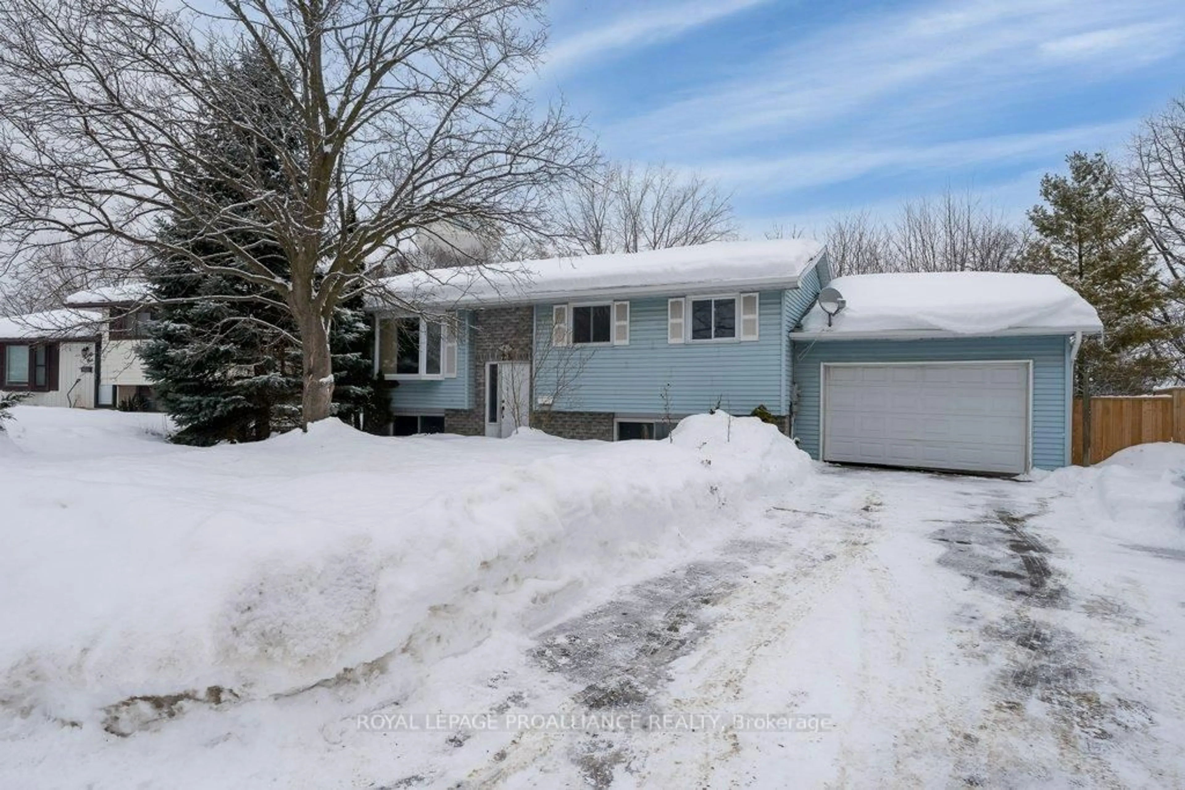 A pic from outside/outdoor area/front of a property/back of a property/a pic from drone, street for 23 Ireland Dr, Quinte West Ontario K8V 5X4