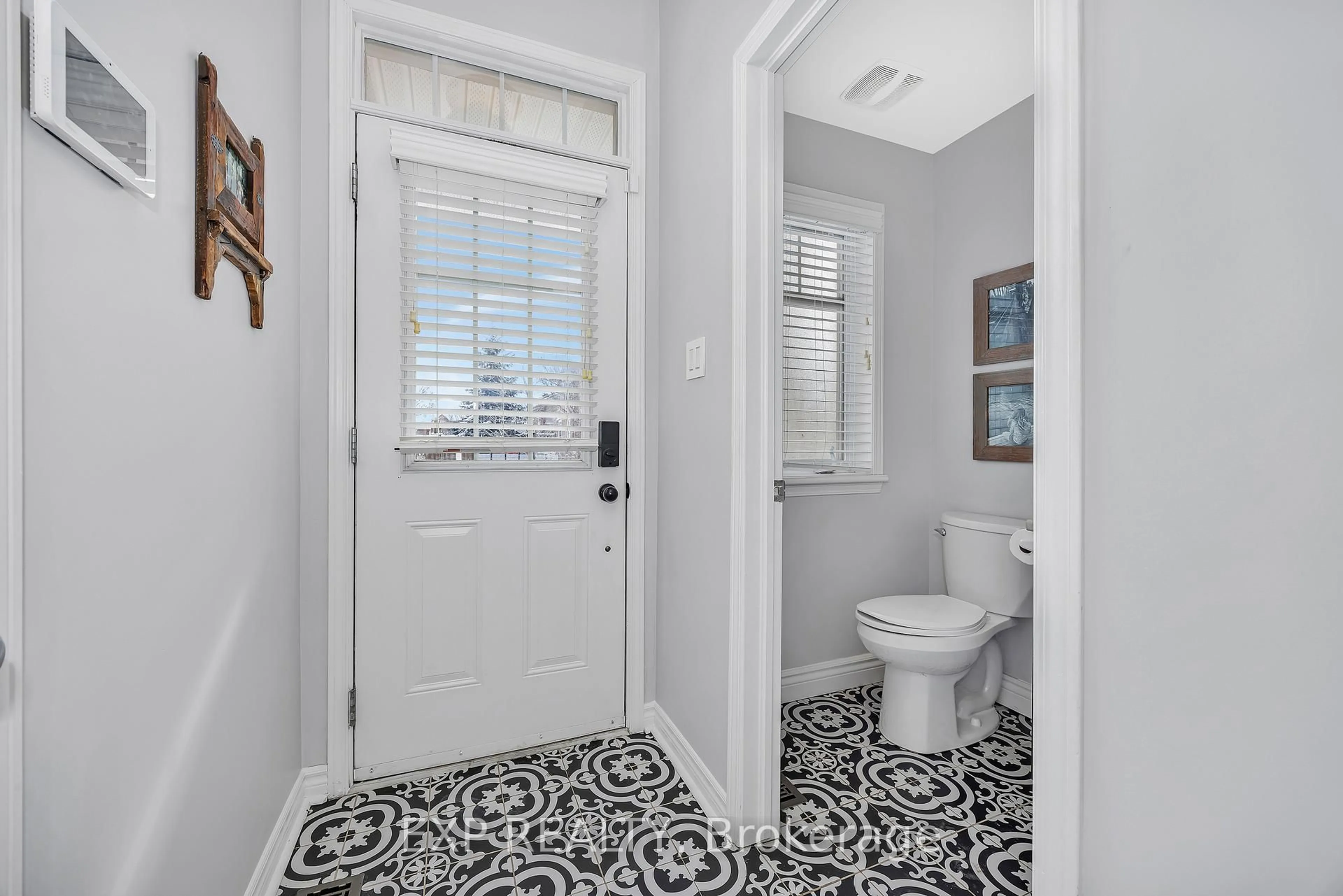 Unknown for 268 Eye Bright Cres, Ottawa Ontario K1V 2K7