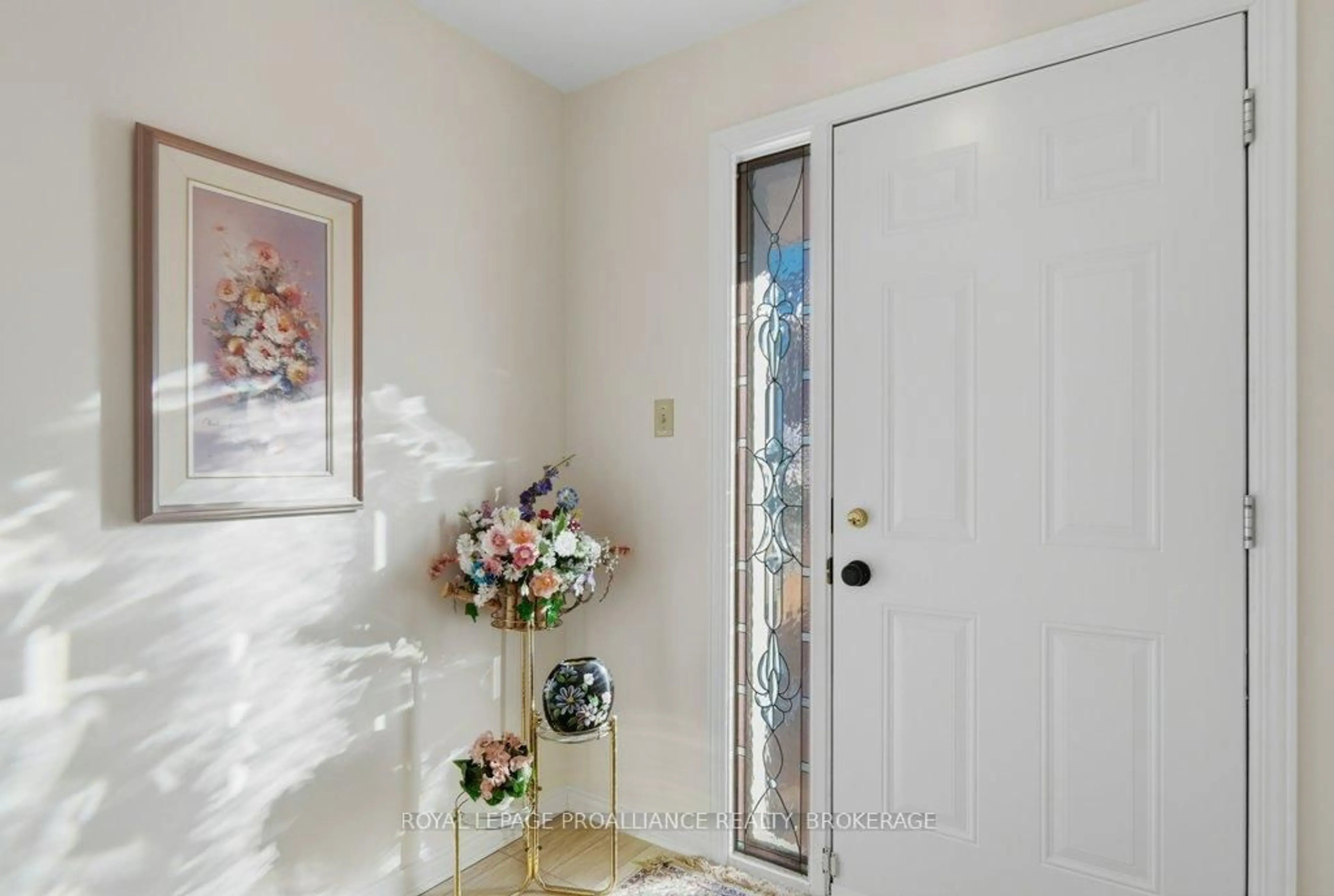 Indoor entryway for 1 Place D'armes #66, Kingston Ontario K7K 6S4