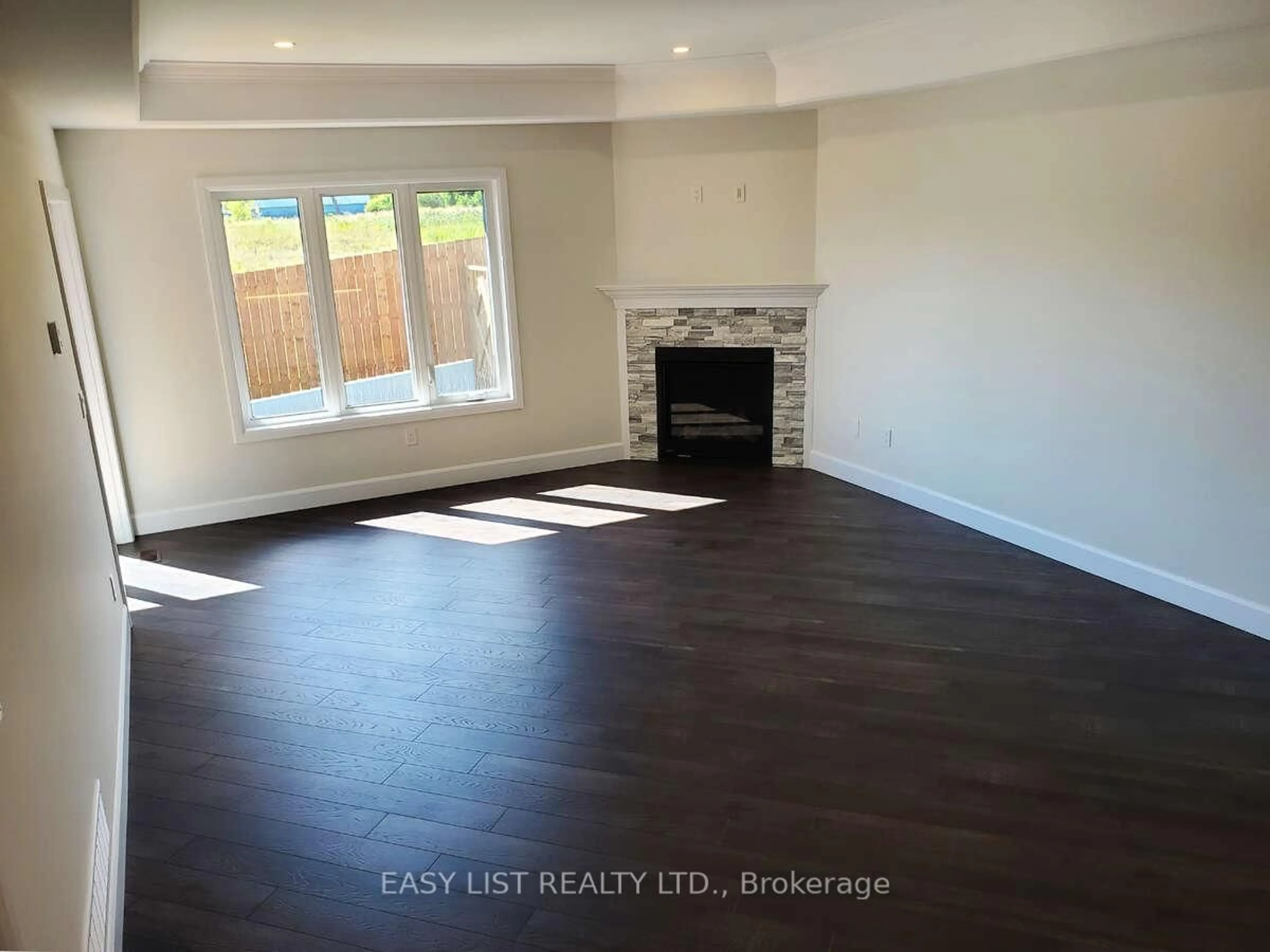 A pic of a room for 152 Wilmer Ave, Gananoque Ontario K7G 3C3