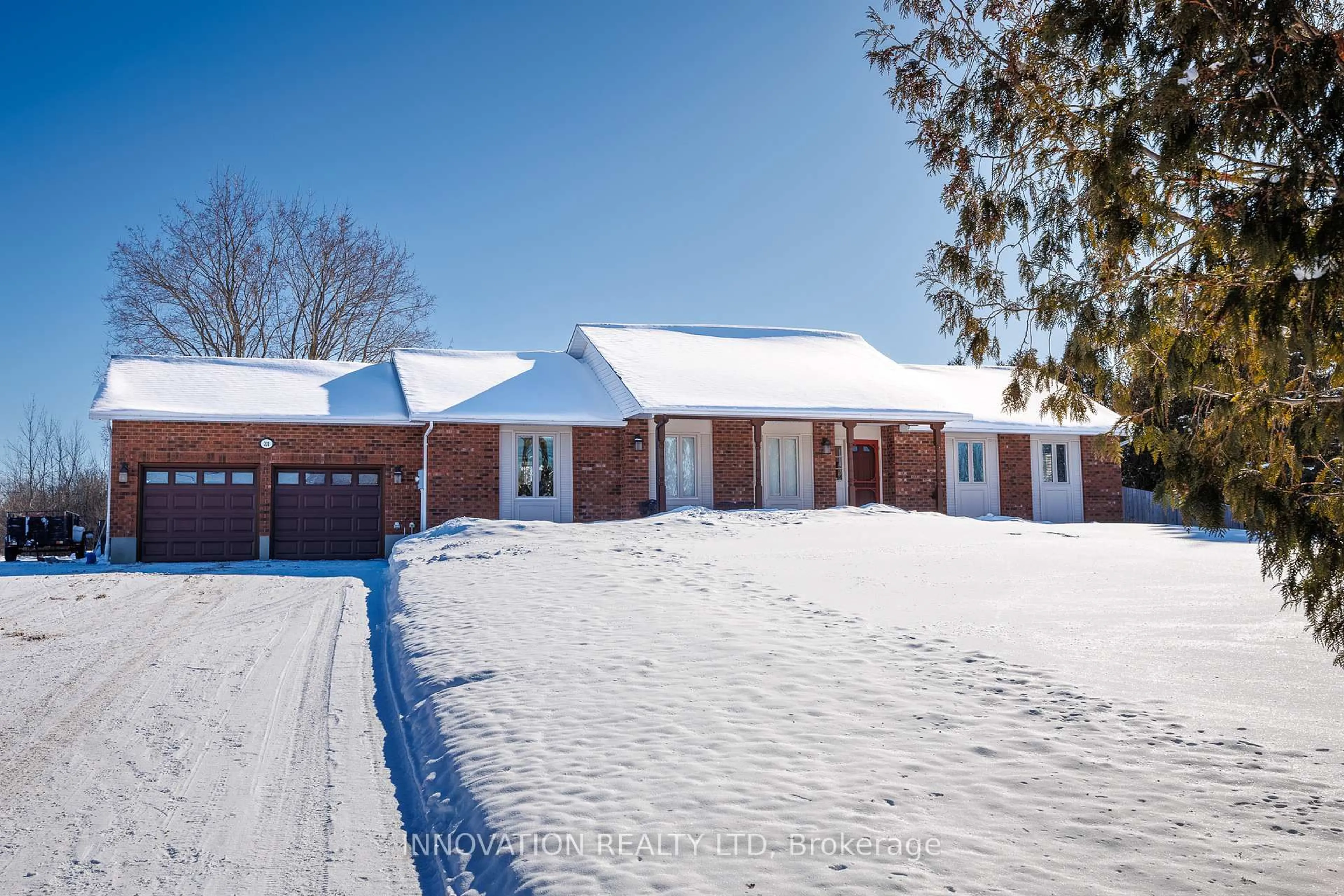 A pic from outside/outdoor area/front of a property/back of a property/a pic from drone, street for 201 Greystone Cres, Almonte Ontario K0A 1A0