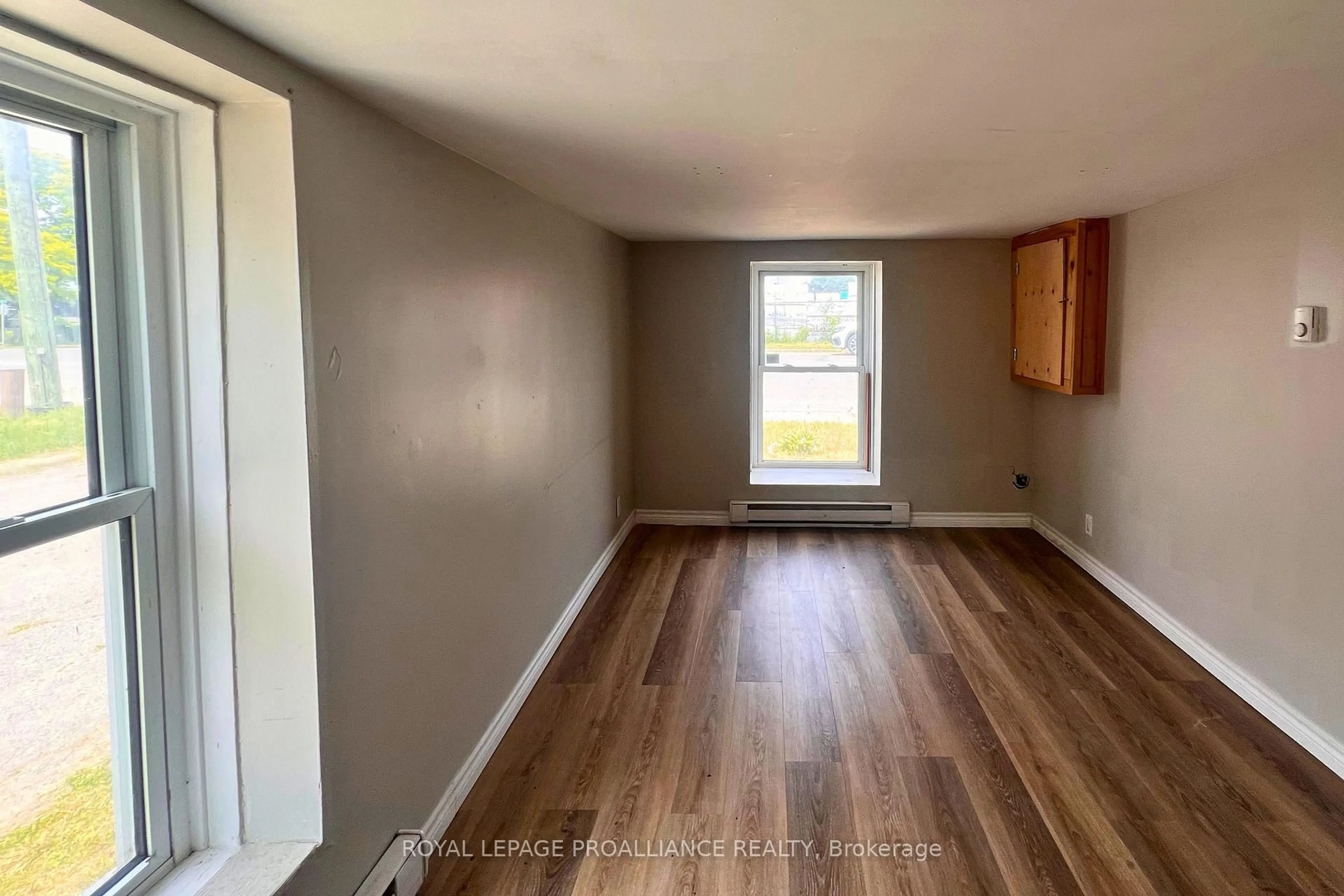 A pic of a room for 38 Stanley St, Quinte West Ontario K8V 4V2