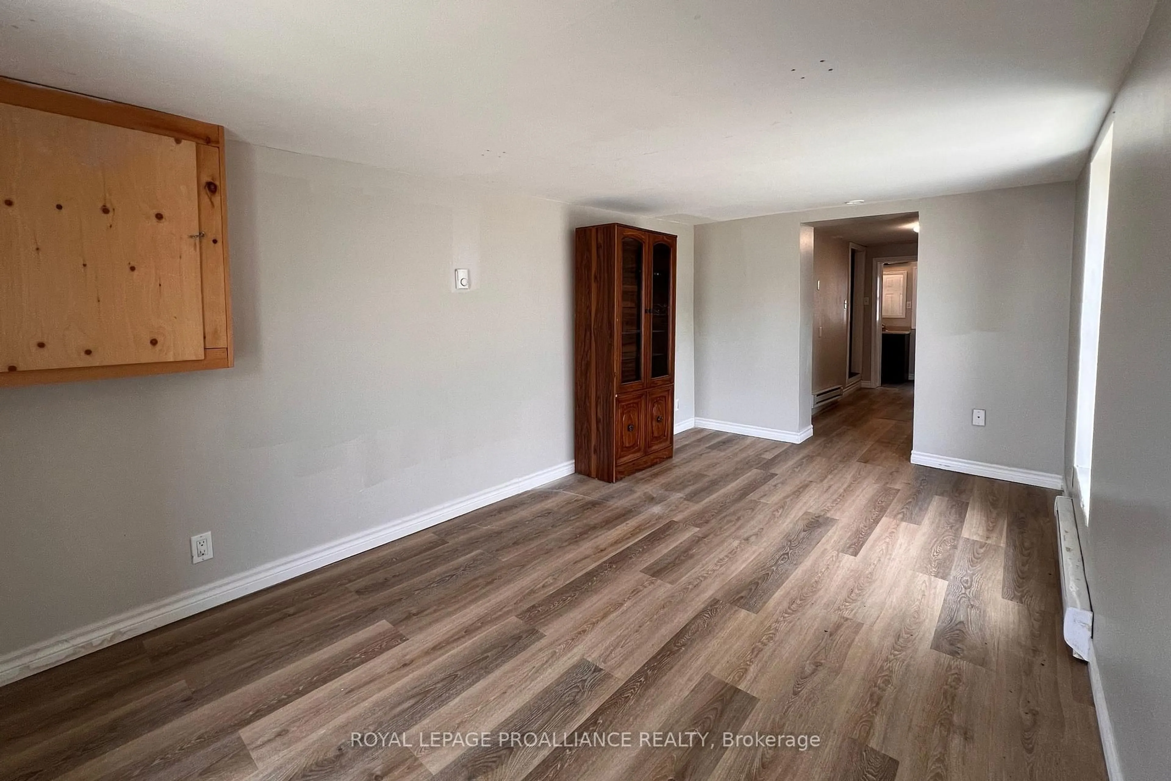 A pic of a room for 38 Stanley St, Quinte West Ontario K8V 4V2