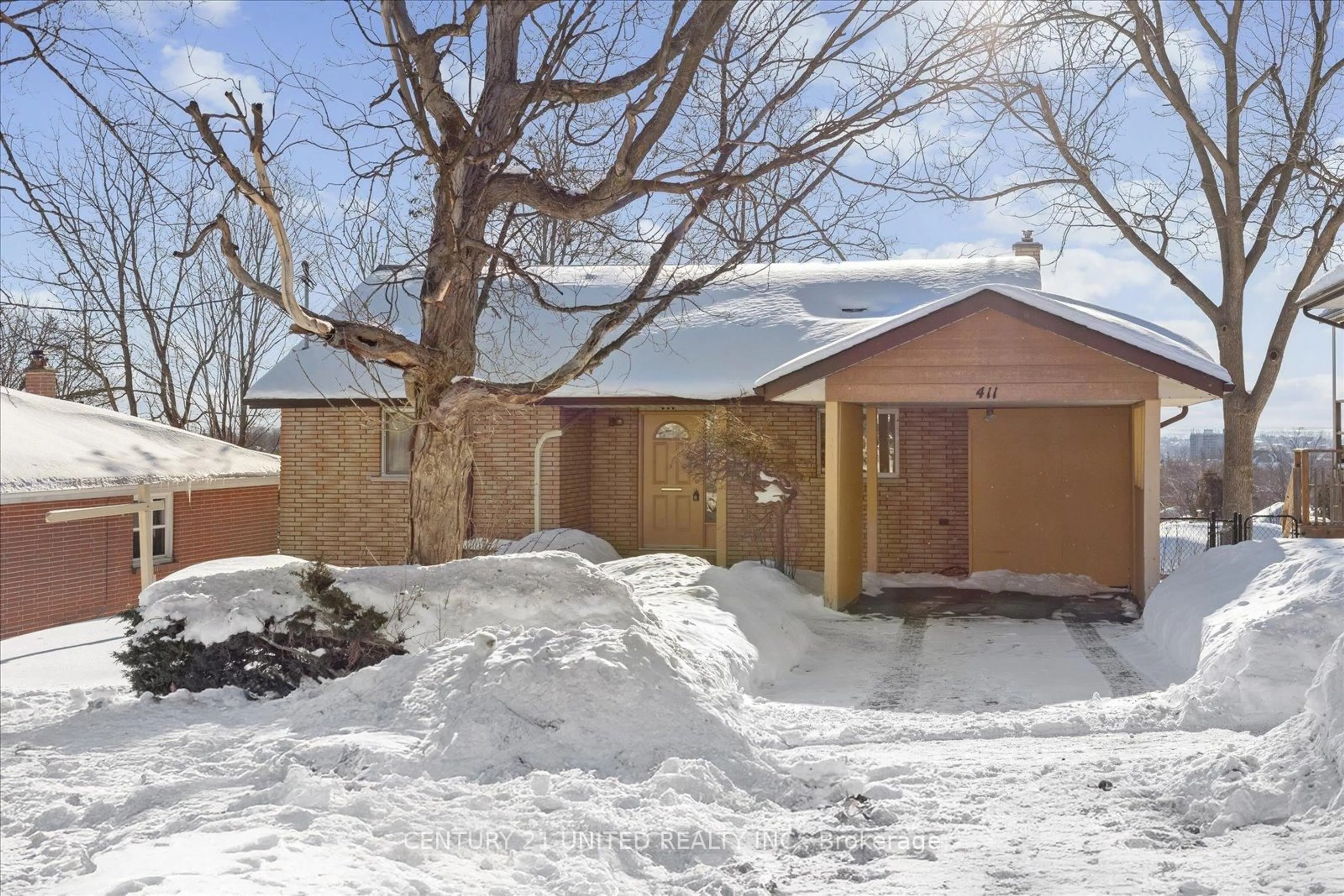 Shed for 411 Highland Rd, Peterborough Ontario K9H 5J6