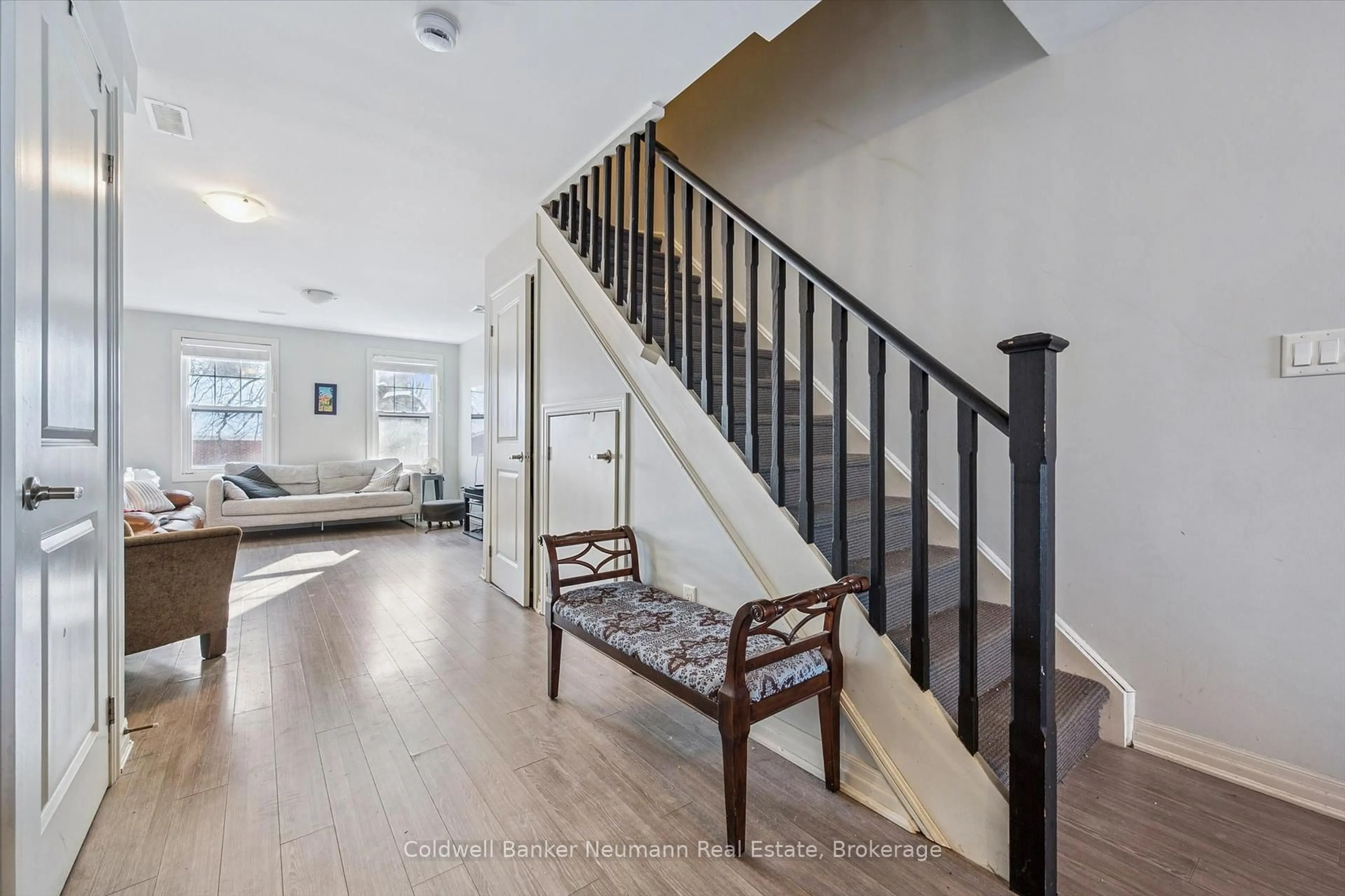 Unknown for 803 Gordon St #9, Guelph Ontario N1G 1Y8