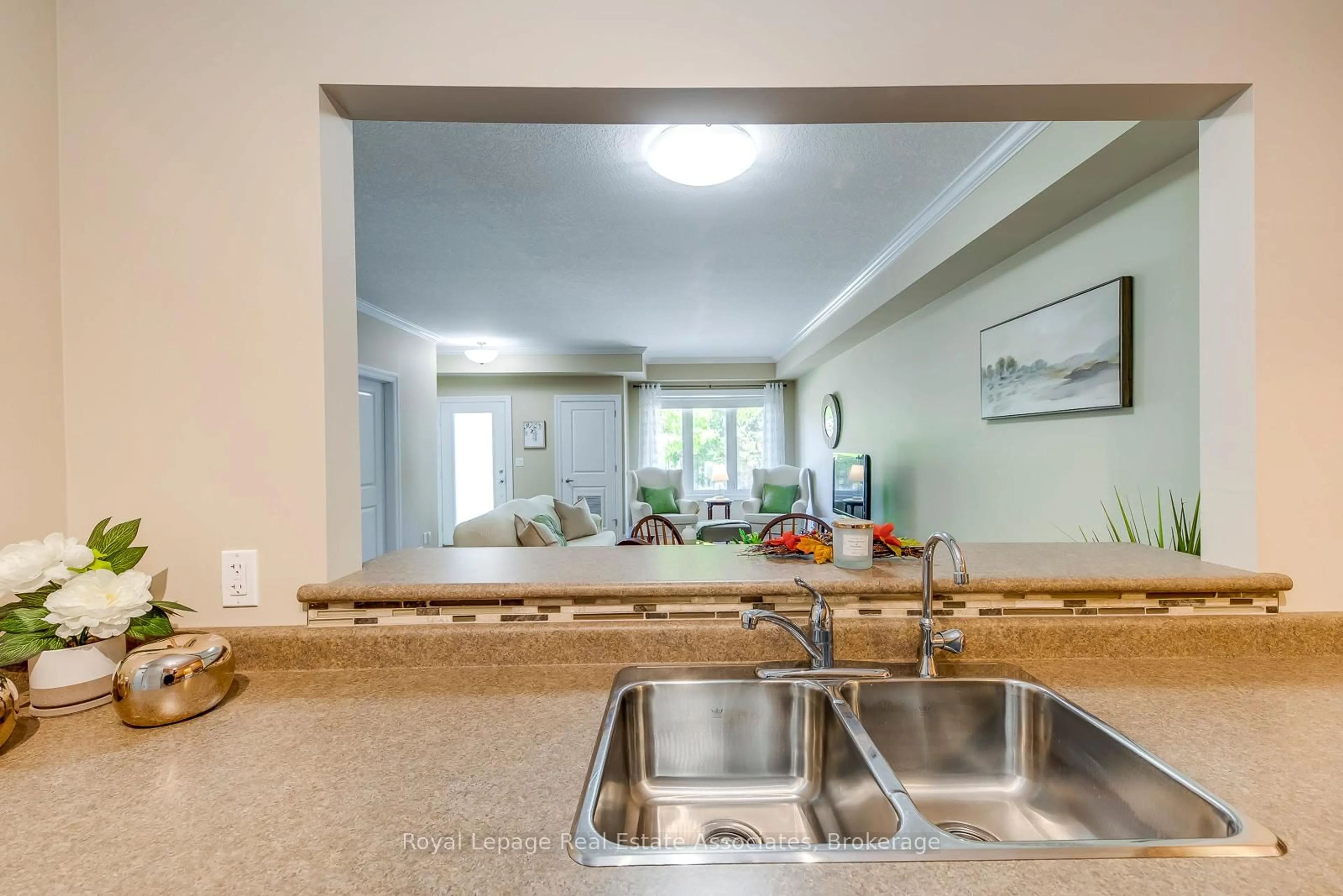 Open concept kitchen, unknown for 760 Woodhill Dr #221, Centre Wellington Ontario N1M 3W5