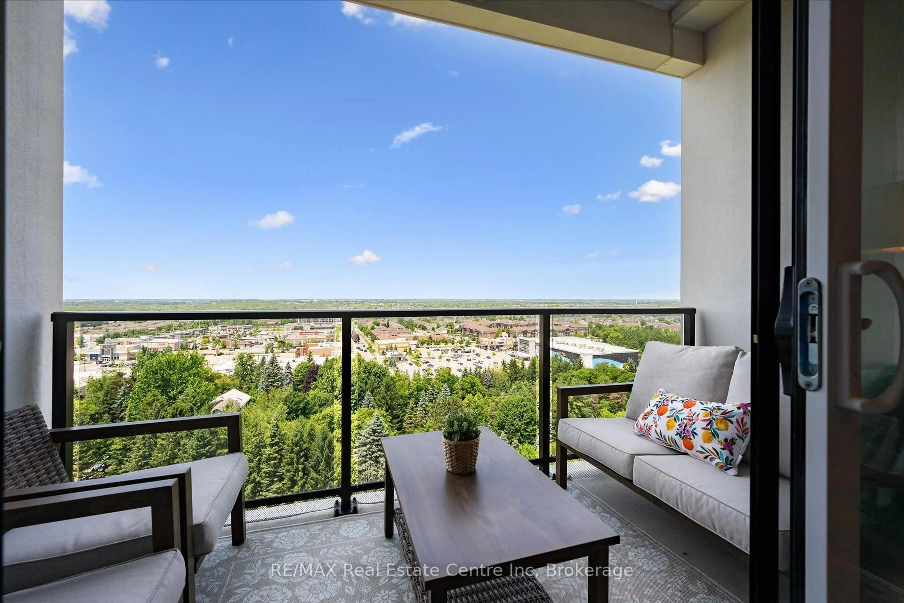 Patio, water/lake/river/ocean view for 1880 Gordon St #1010, Guelph Ontario N1L 0P5