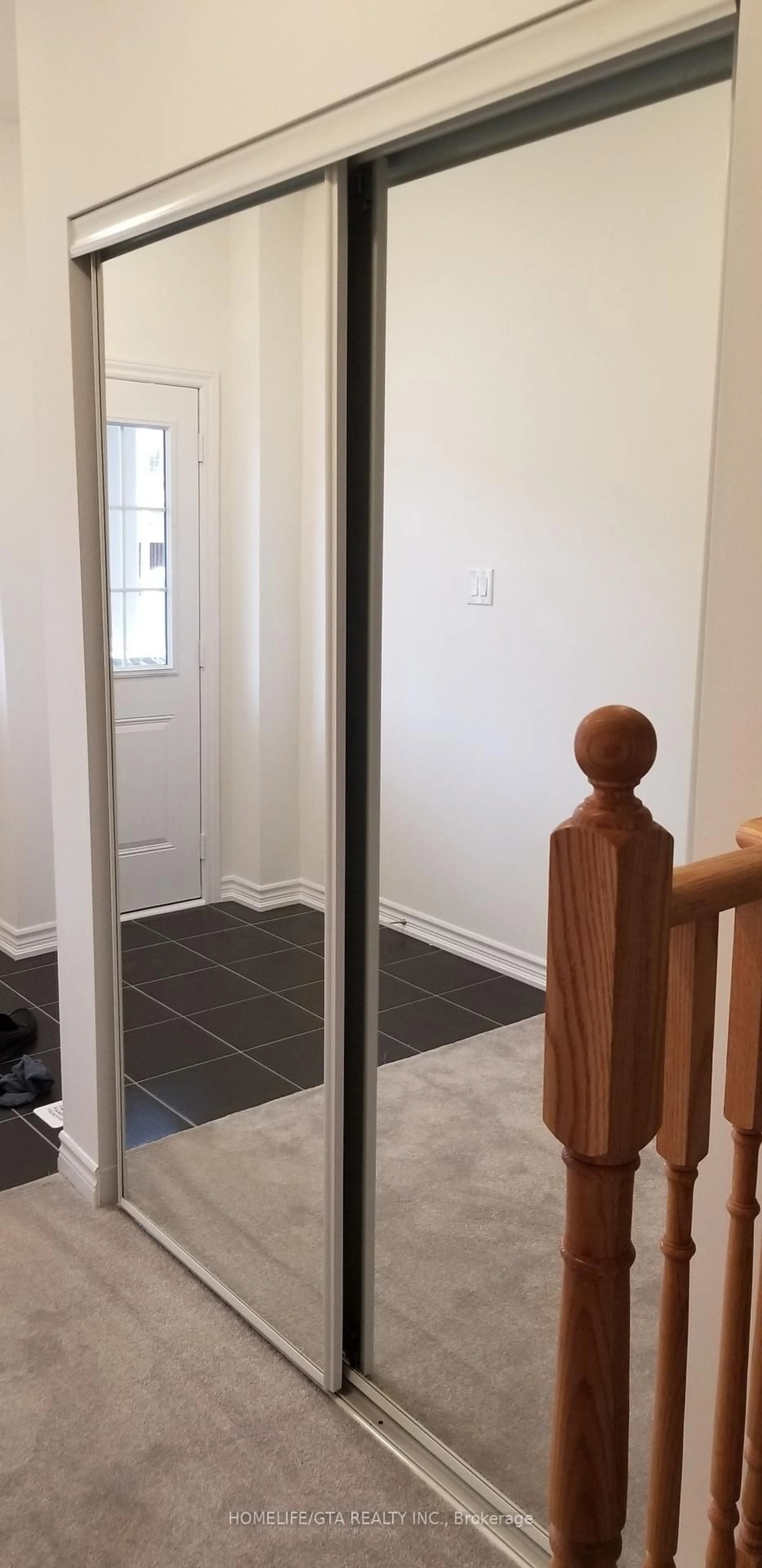 Indoor entryway for 149 Seeley Ave, Southgate Ontario L4C 4Z6