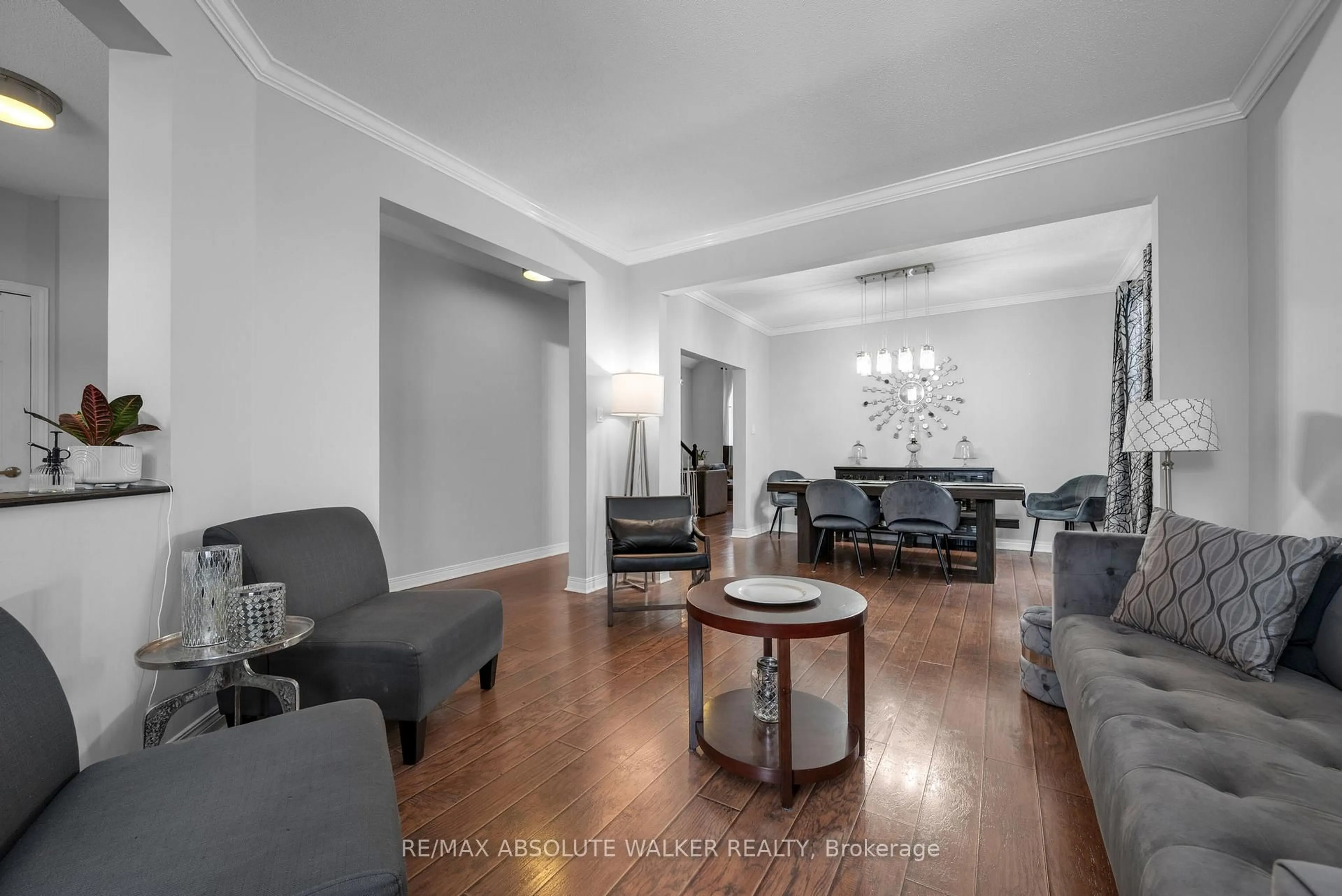 Living room with furniture, unknown for 4362 Rainforest Dr, Ottawa Ontario K1V 1L4