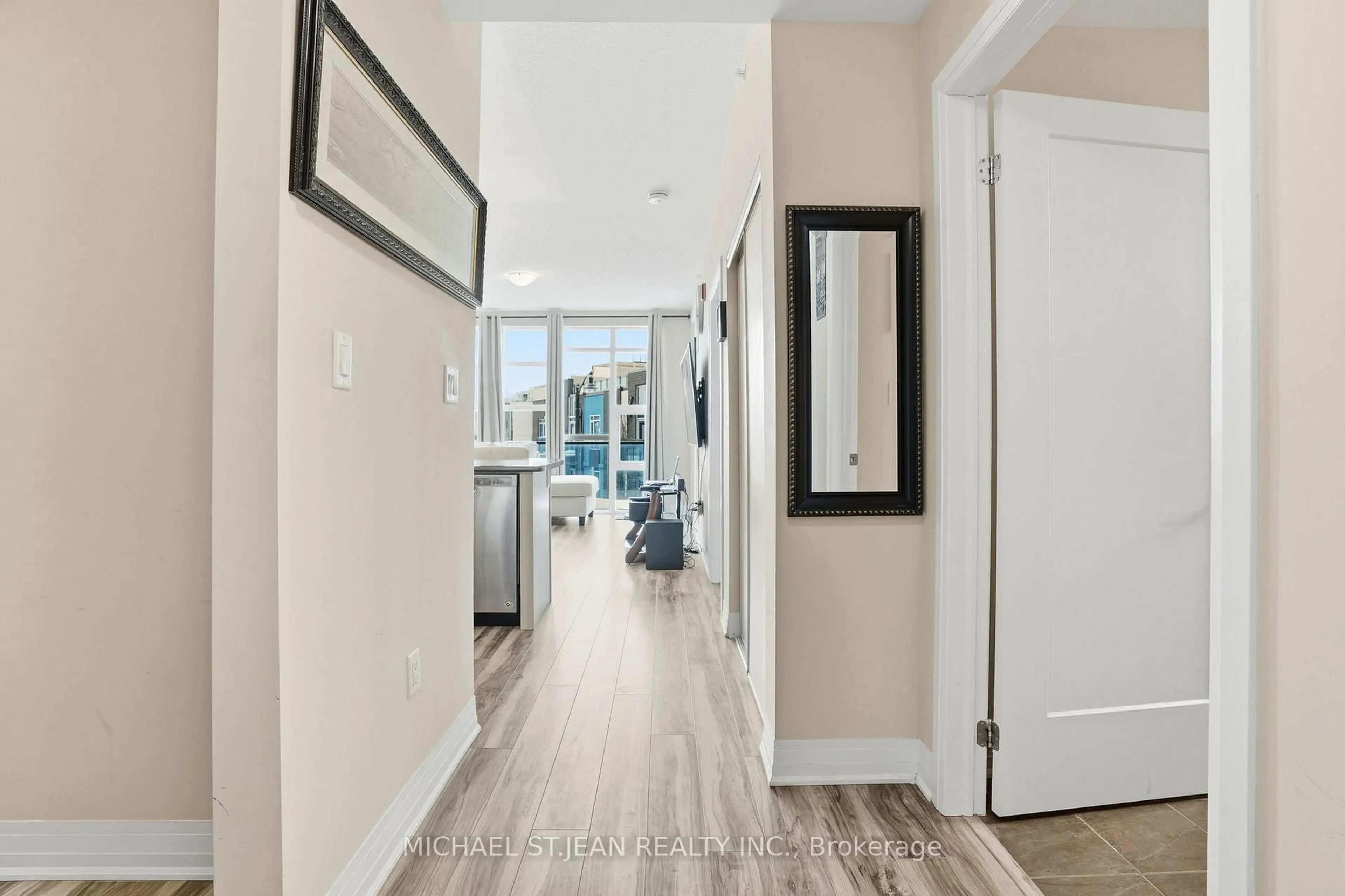 Indoor entryway for 10 Concord Pl #205, Grimsby Ontario L3M 0G6