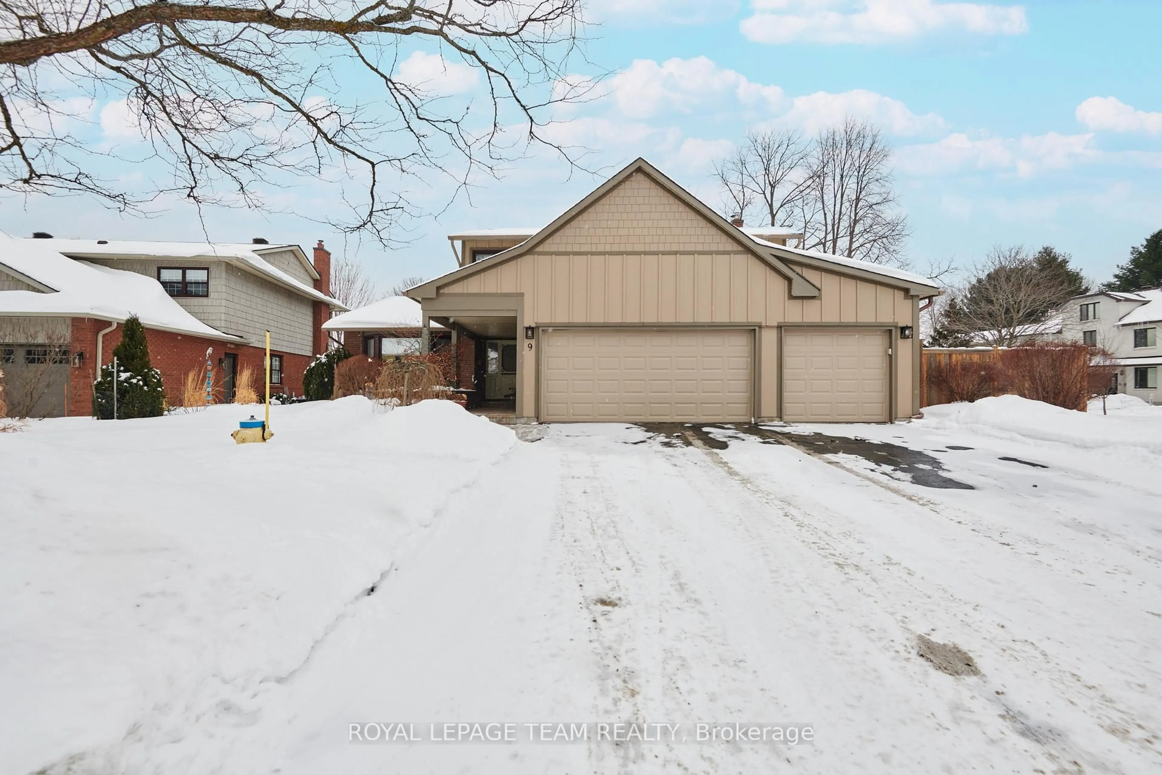 Unknown for 9 Woodthrush Green, Ottawa Ontario K1V 0A9