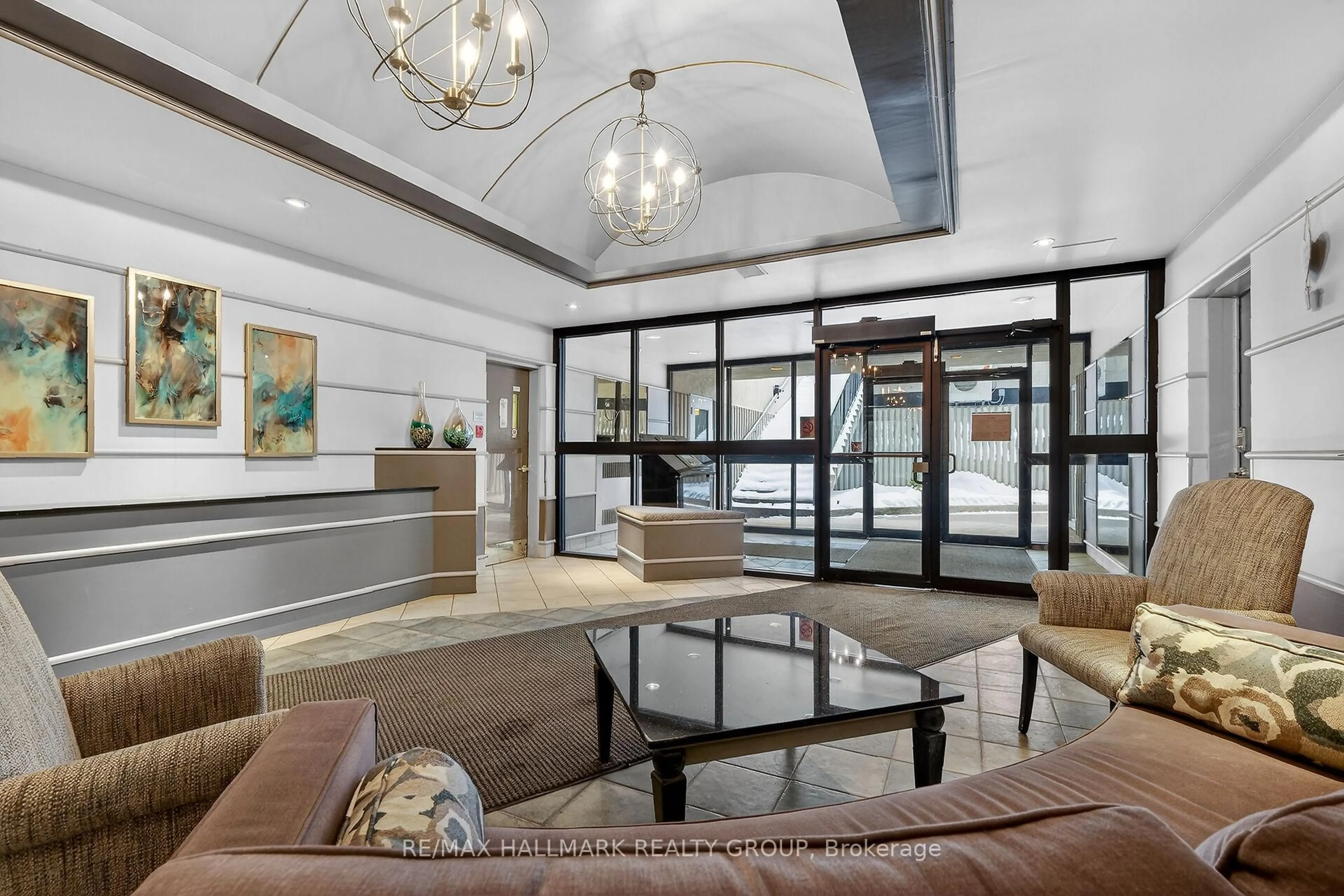 Lobby for 158C McArthur Ave #1408, Ottawa Ontario K1L 8E7