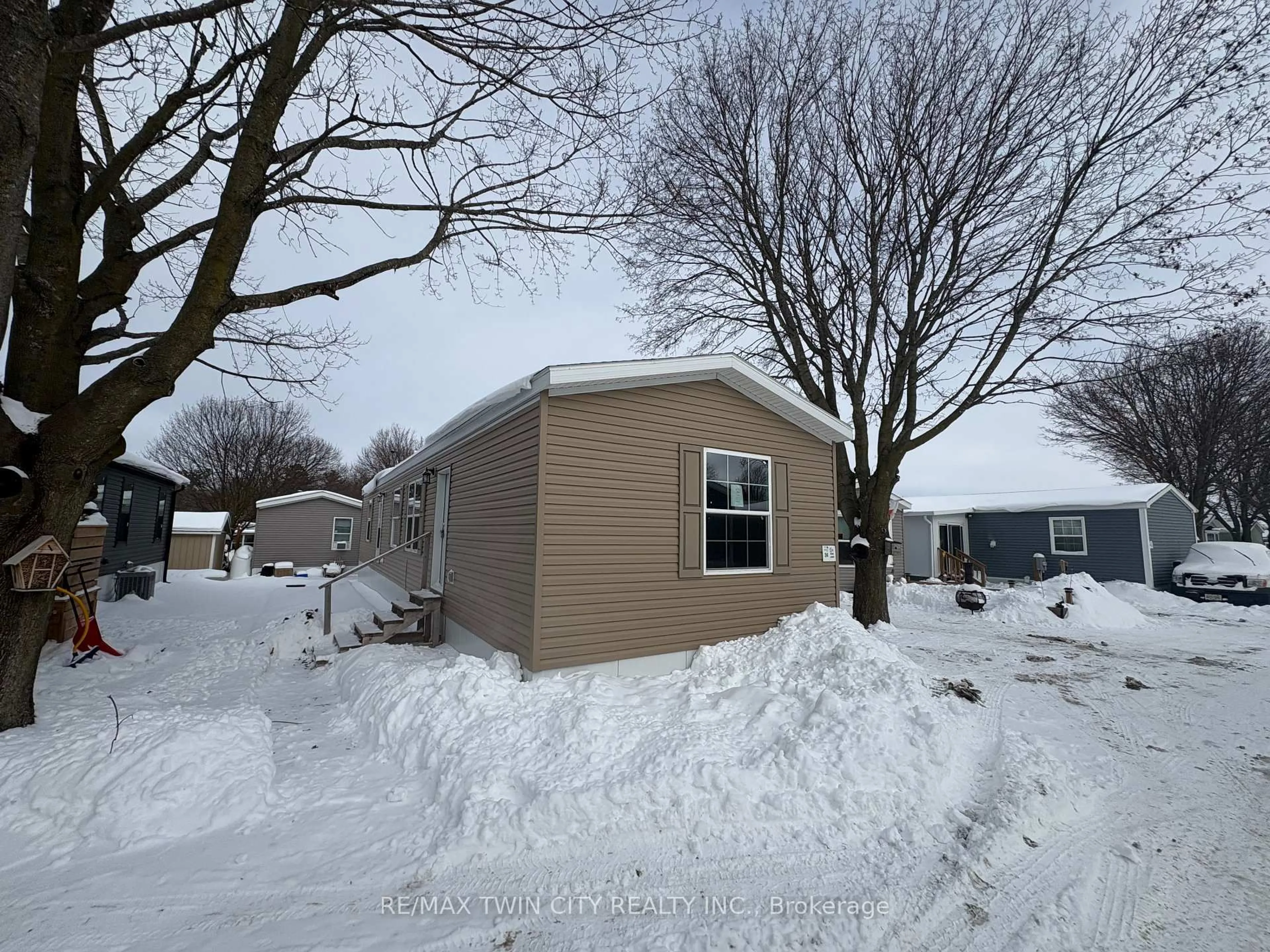 Shed for 99 Fourth CONCESSION Rd ##524, Brant Ontario N0E 1A0