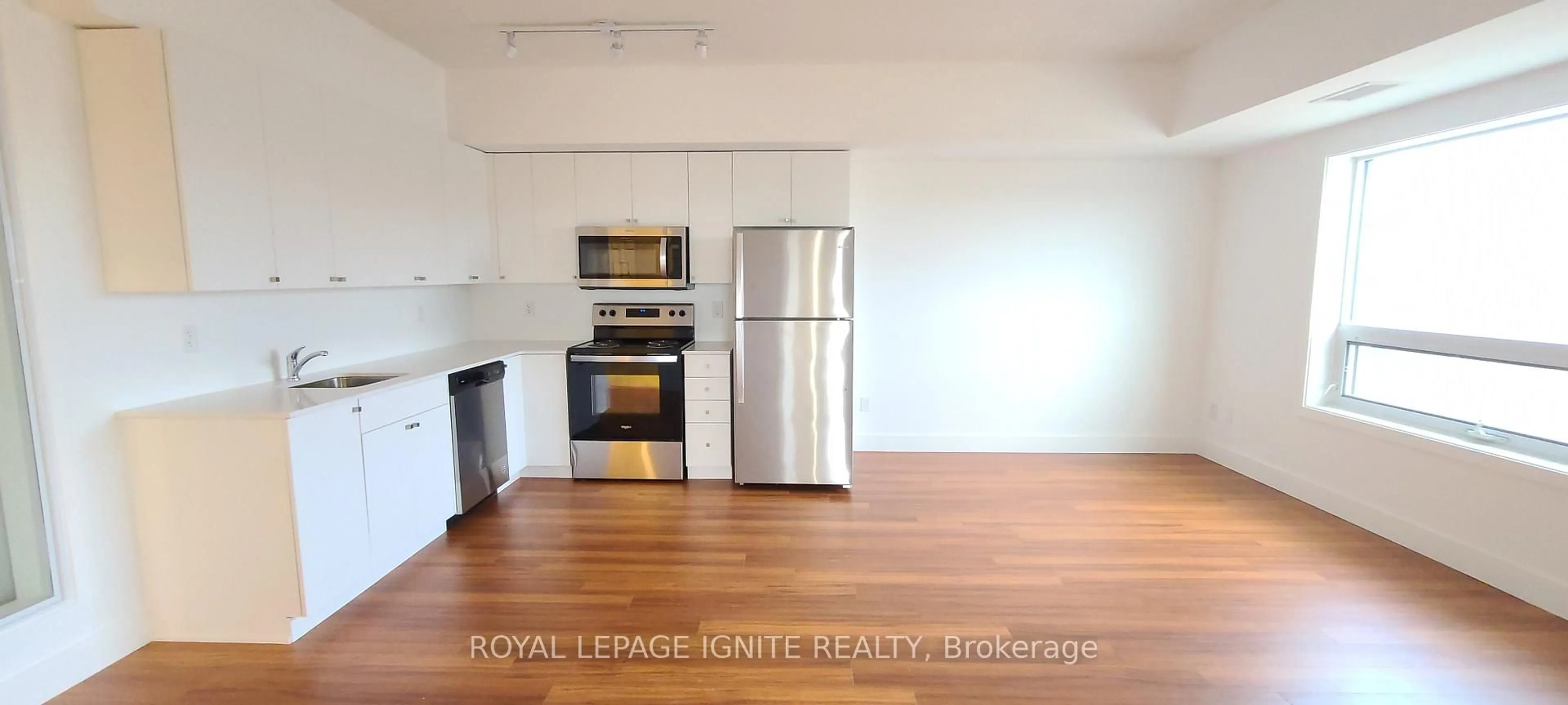 Standard kitchen, wood/laminate floor for 1 Wellington St #409, Brantford Ontario N3T 2L3