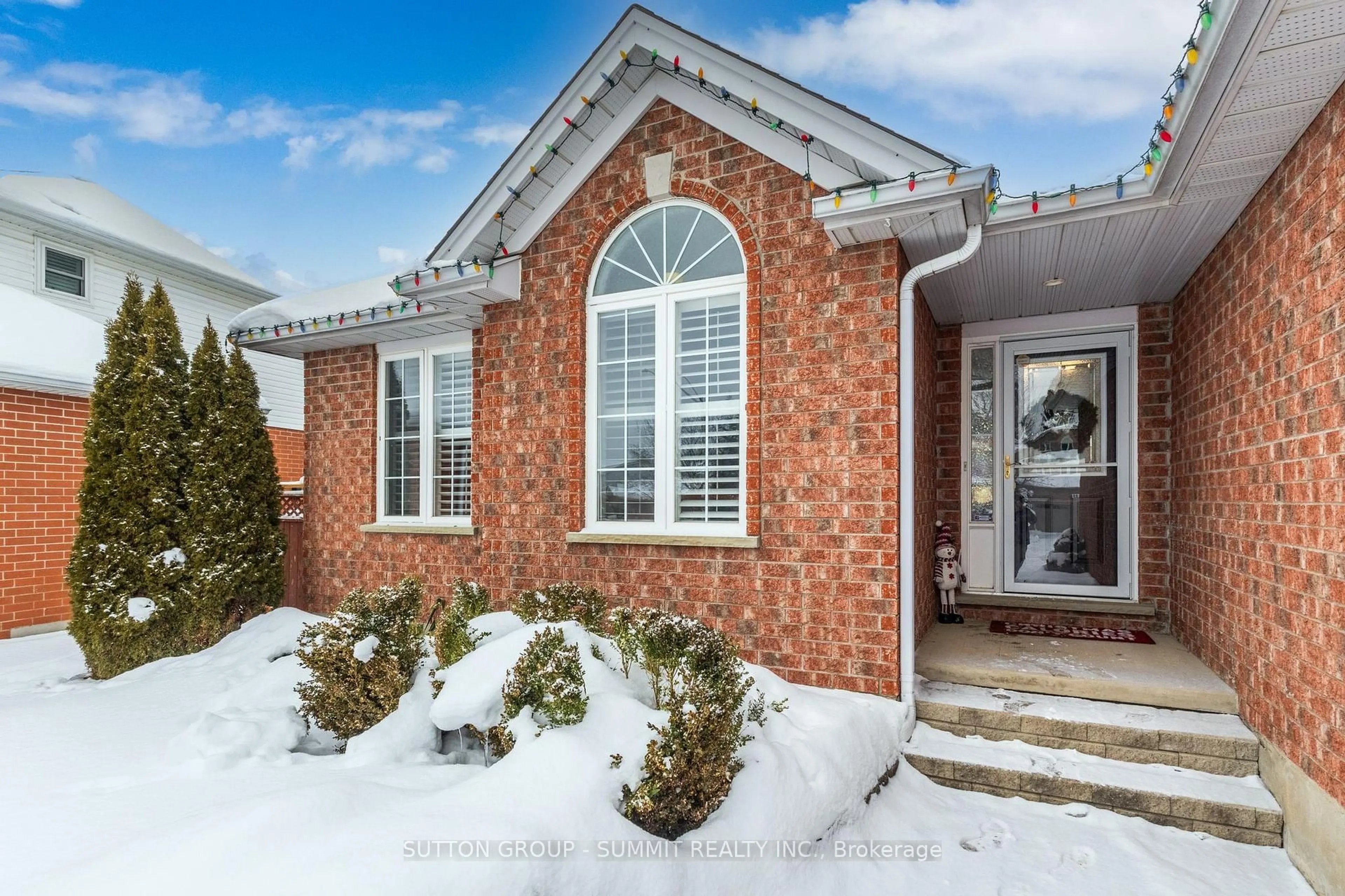 Home with brick exterior material, street for 20 ENDEAVOUR Dr, Cambridge Ontario N3C 4C4