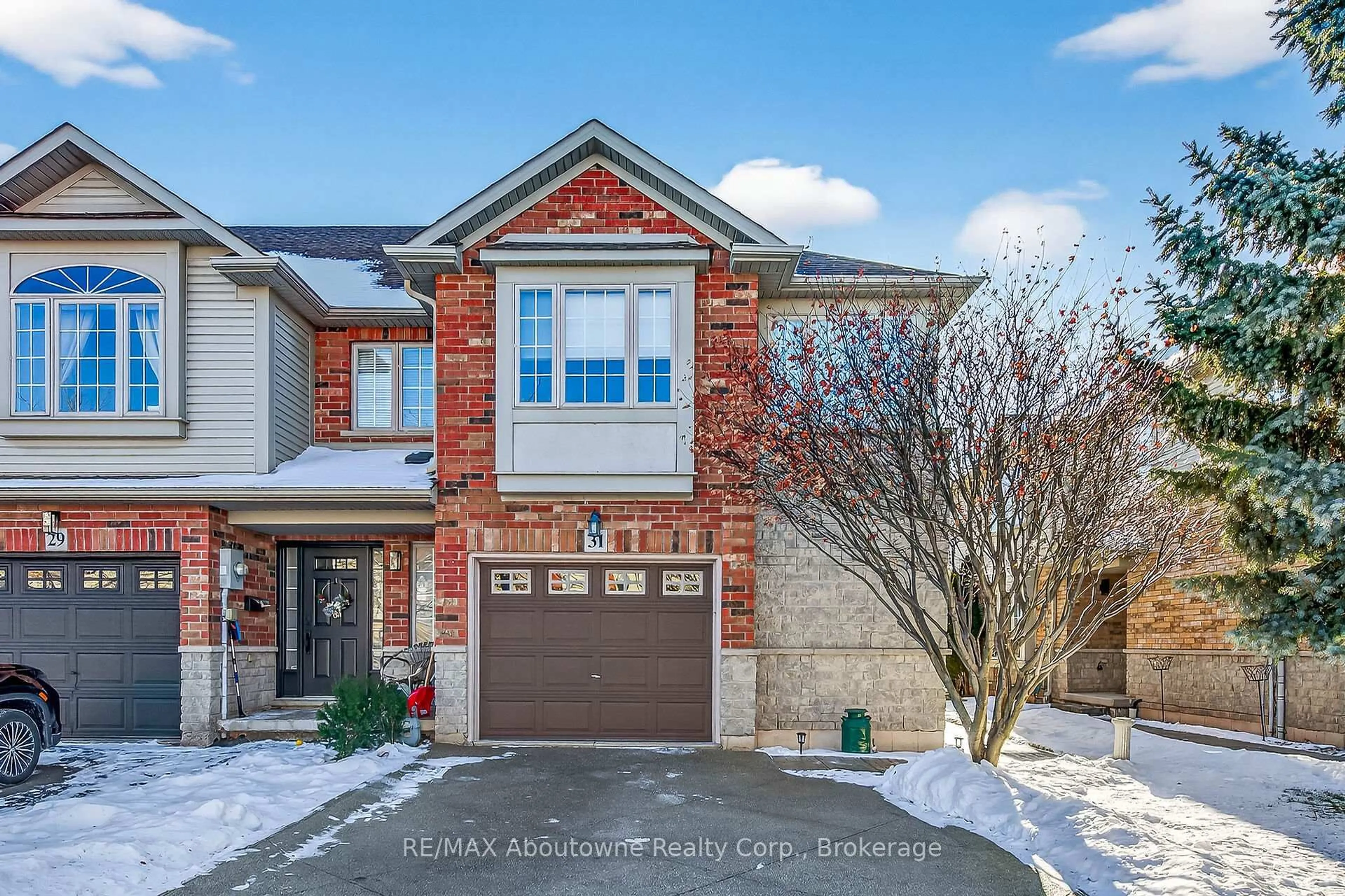 Home with brick exterior material, street for 31 Elderberry Ave, Grimsby Ontario L3M 5R5