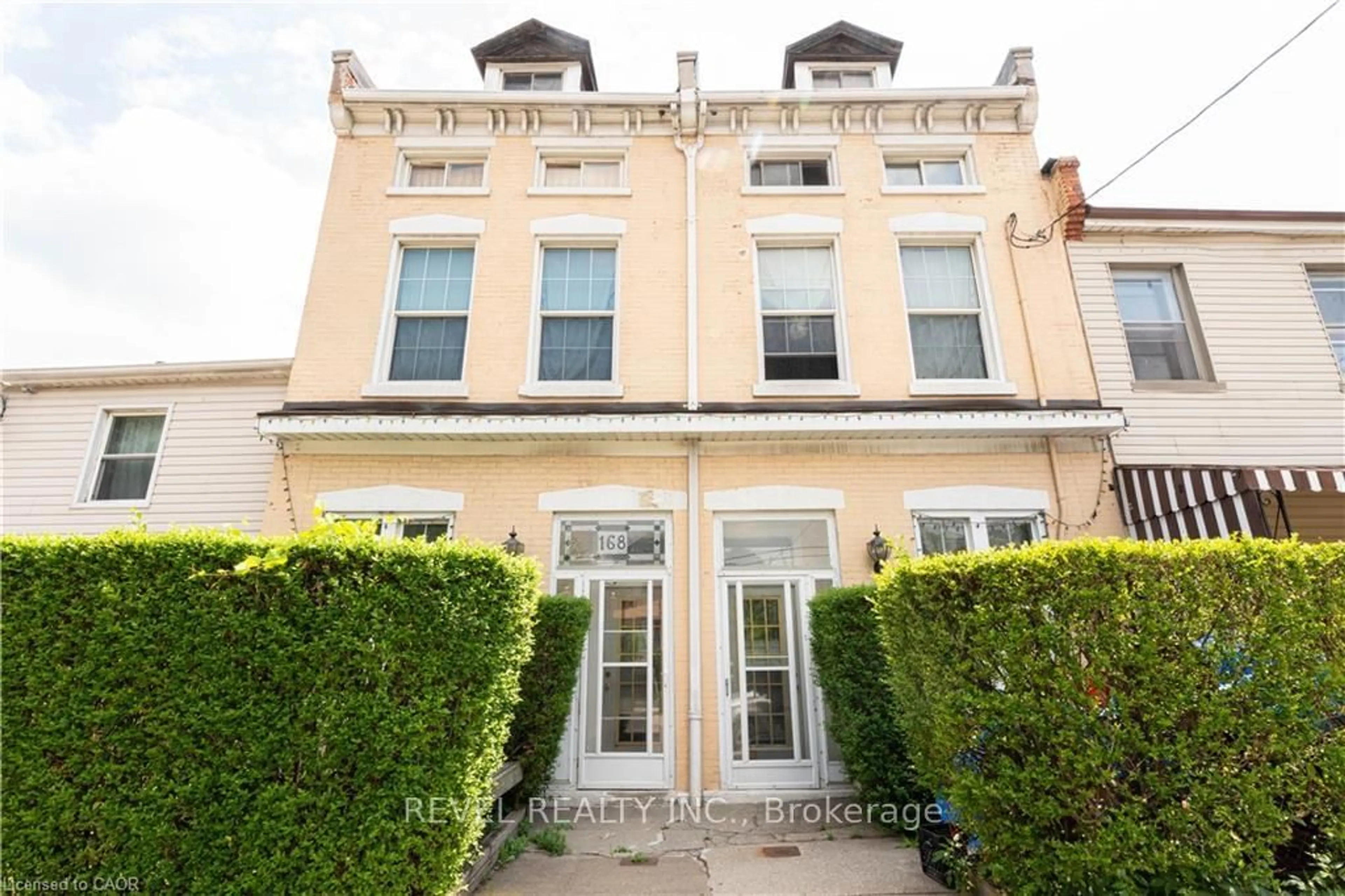 Unknown for 166-168 Macnab St, Hamilton Ontario L8R 2M4