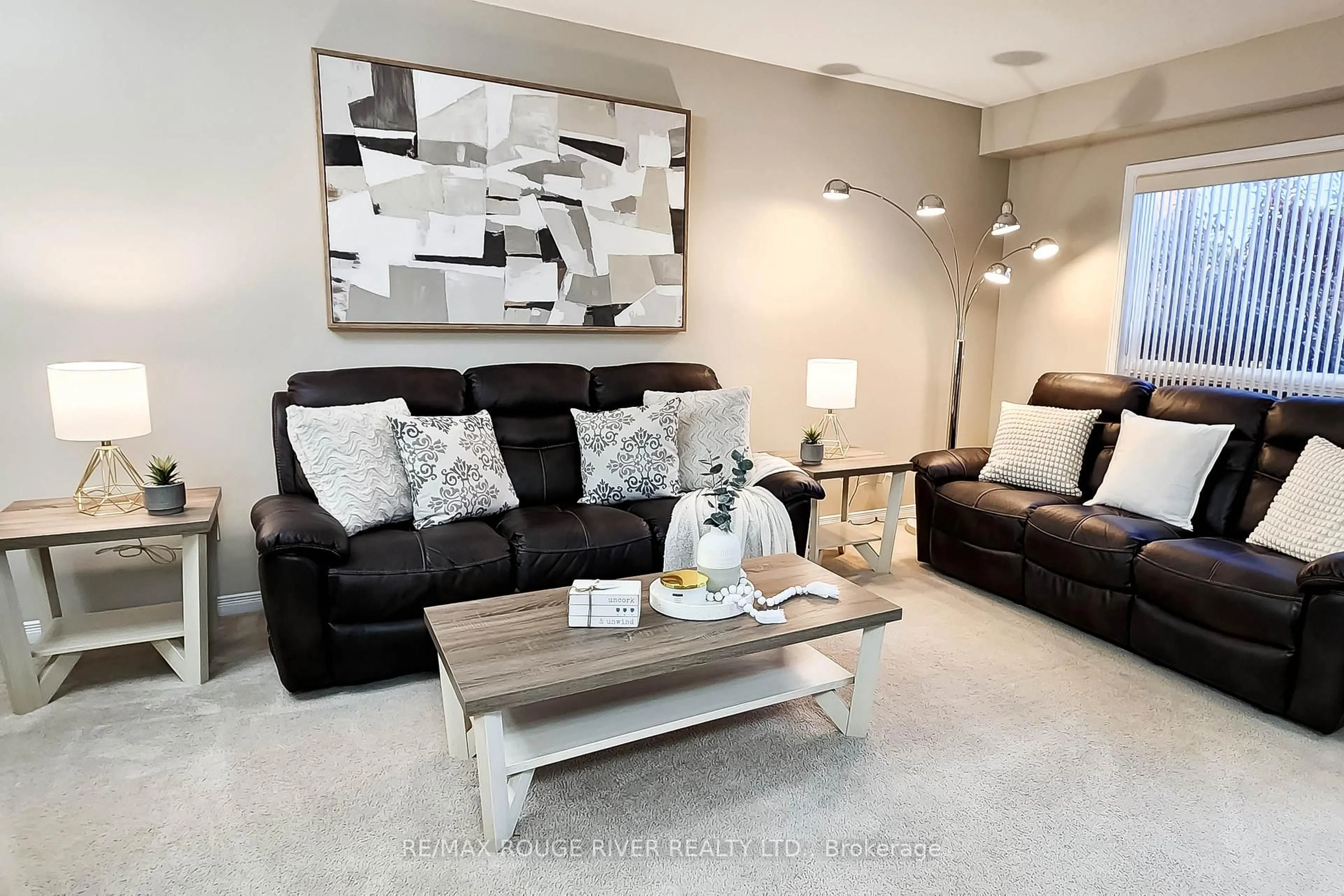 Living room with furniture, unknown for 74 Meadow Wood Cres, Hamilton Ontario L8J 3Z8