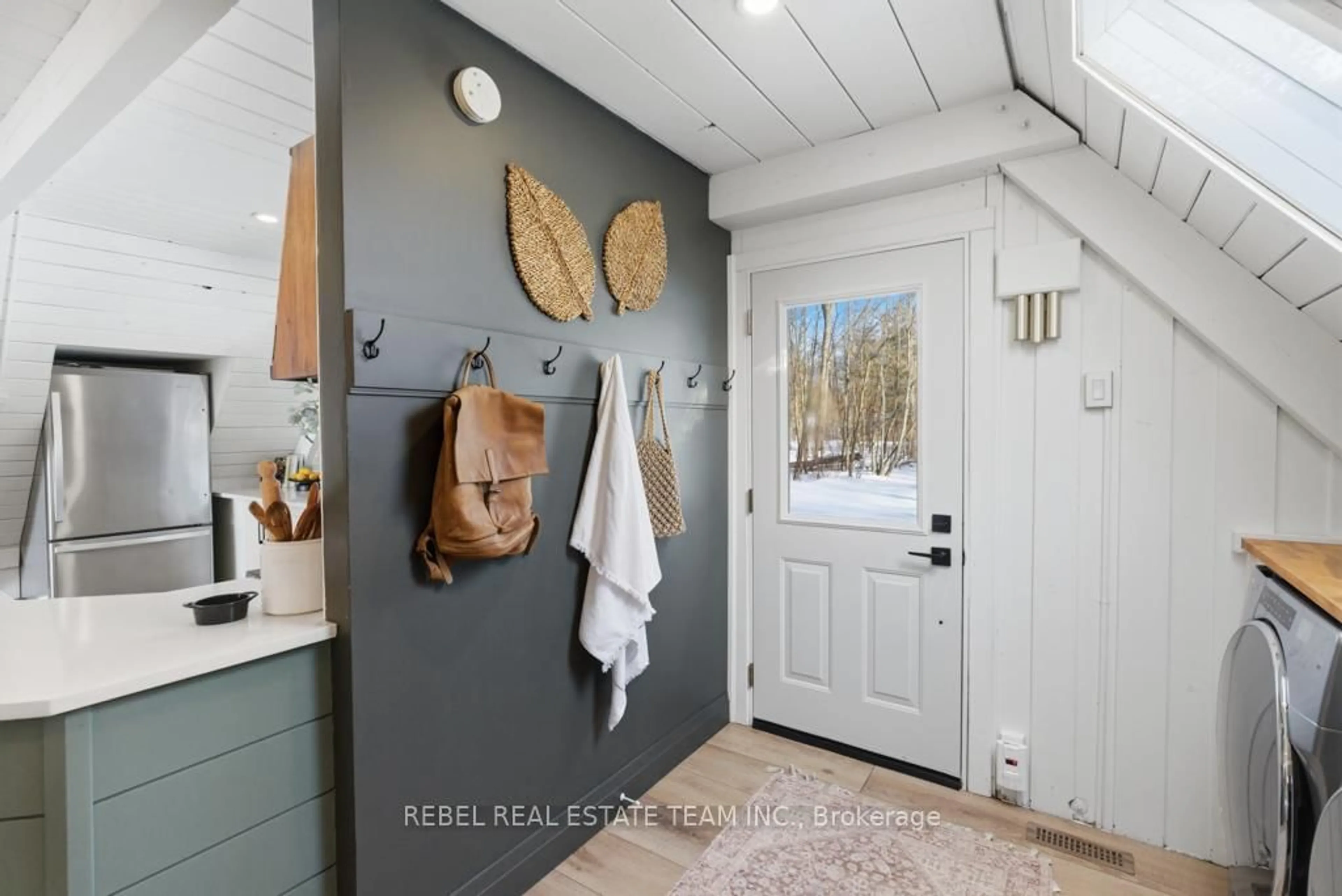 Indoor entryway for 169 Cooke Armstrong Rd, Hastings Ontario K0K 2C0