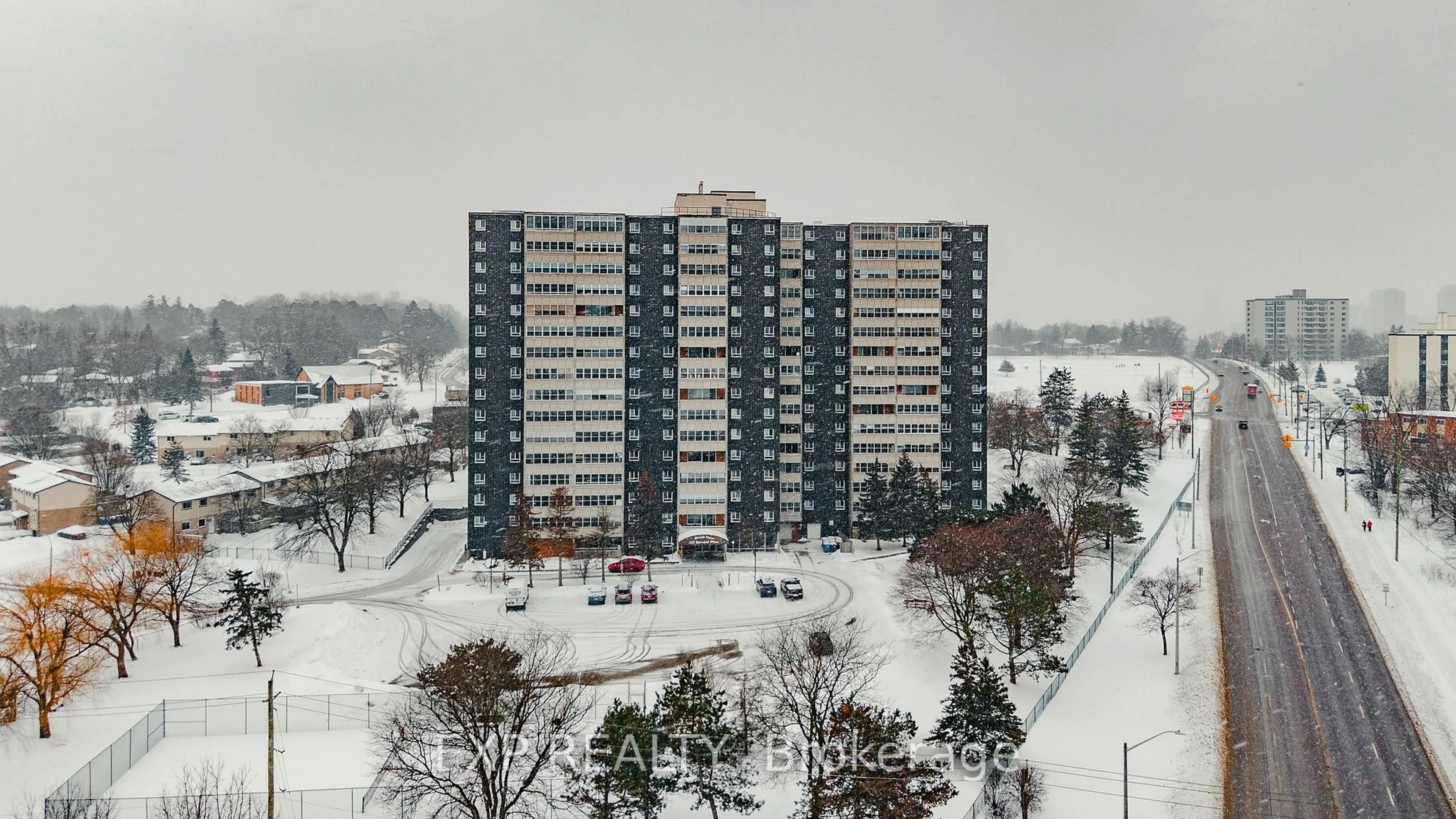 A pic from outside/outdoor area/front of a property/back of a property/a pic from drone, city buildings view from balcony for 225 Harvard Pl #312, Waterloo Ontario N2J 4H4