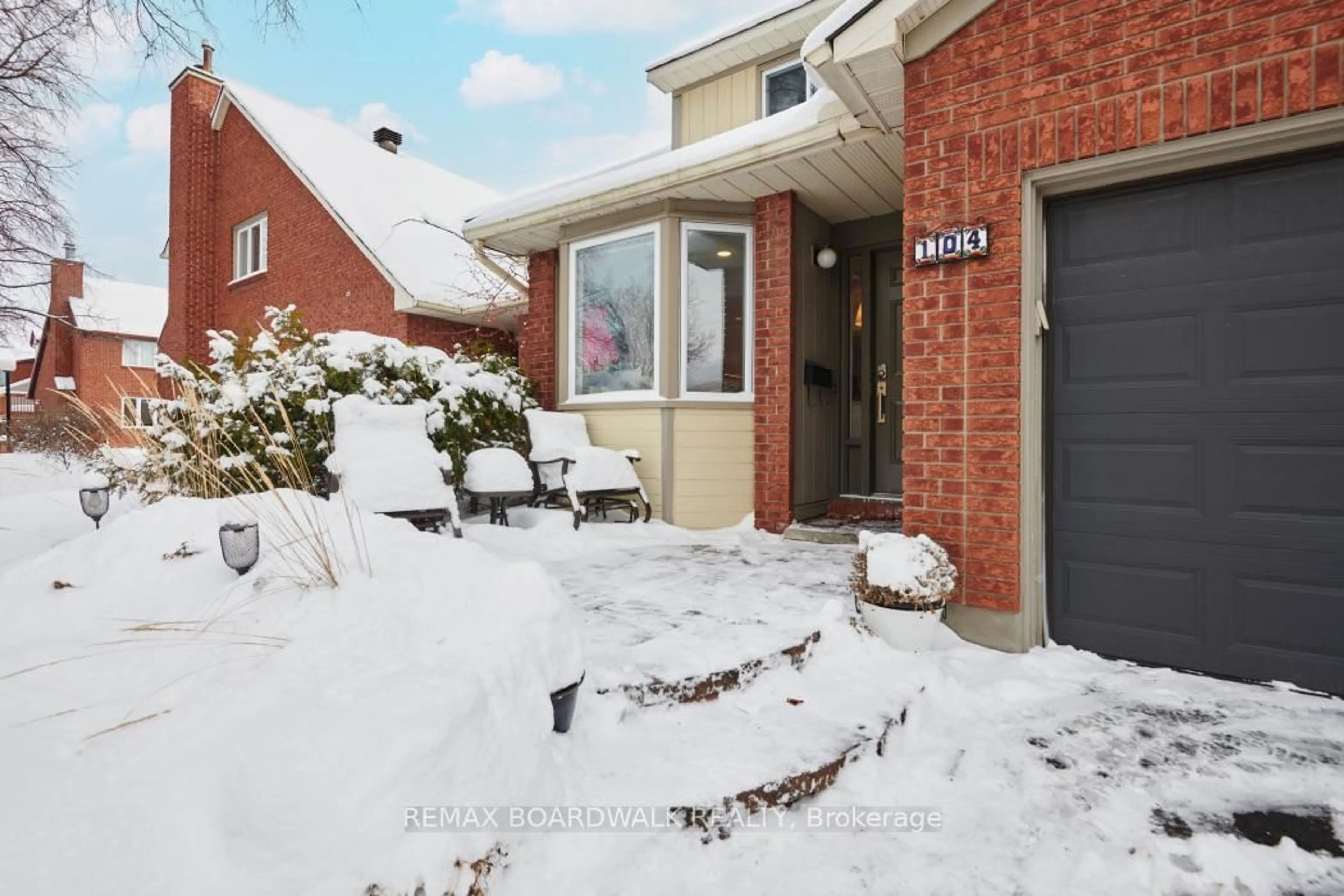 Unknown for 104 Cheltenham Private #3, Ottawa Ontario K1V 0L6