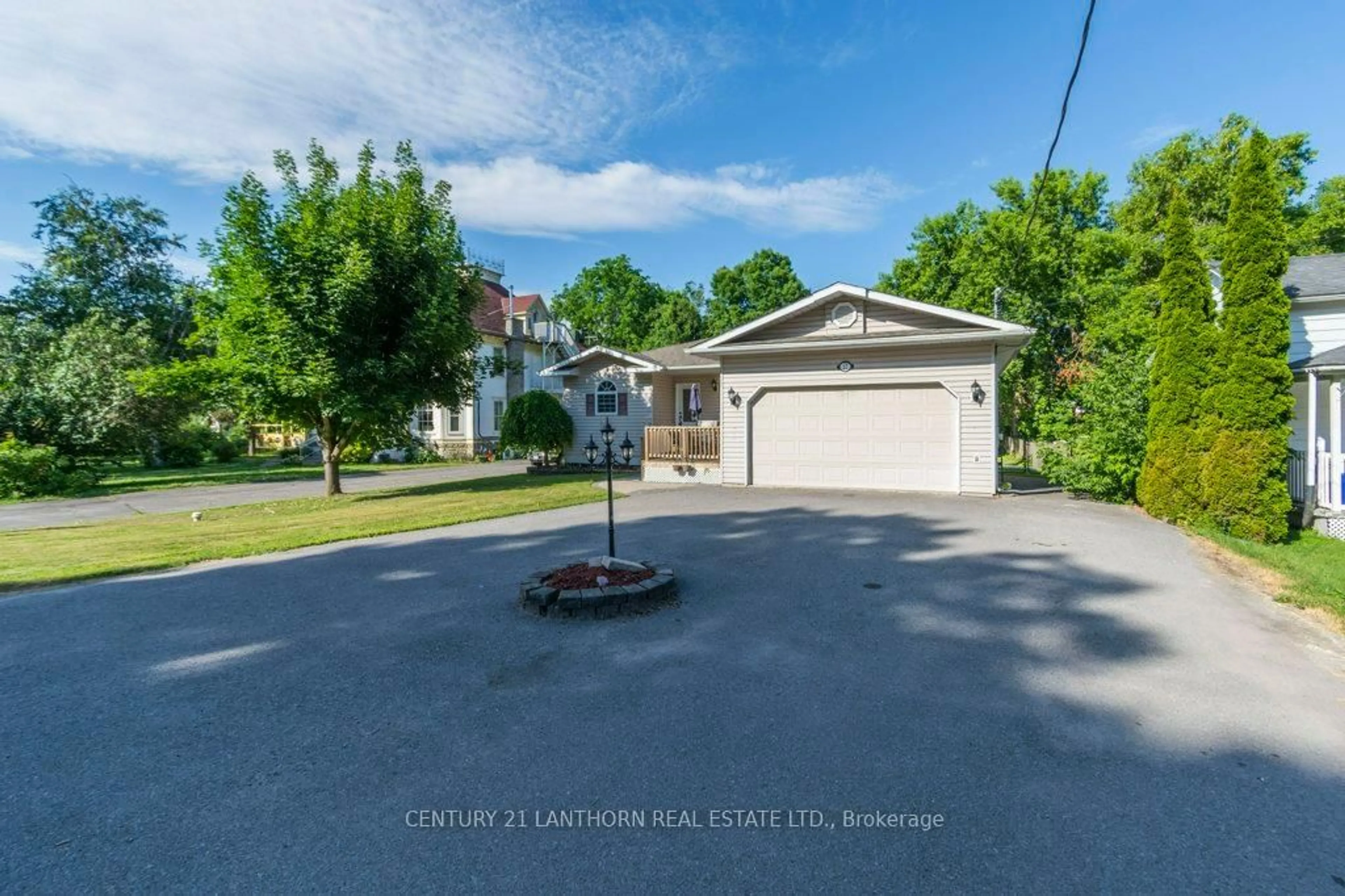 A pic from outside/outdoor area/front of a property/back of a property/a pic from drone, street for 27 Bursthall St, Limoges Ontario K0K 2M0