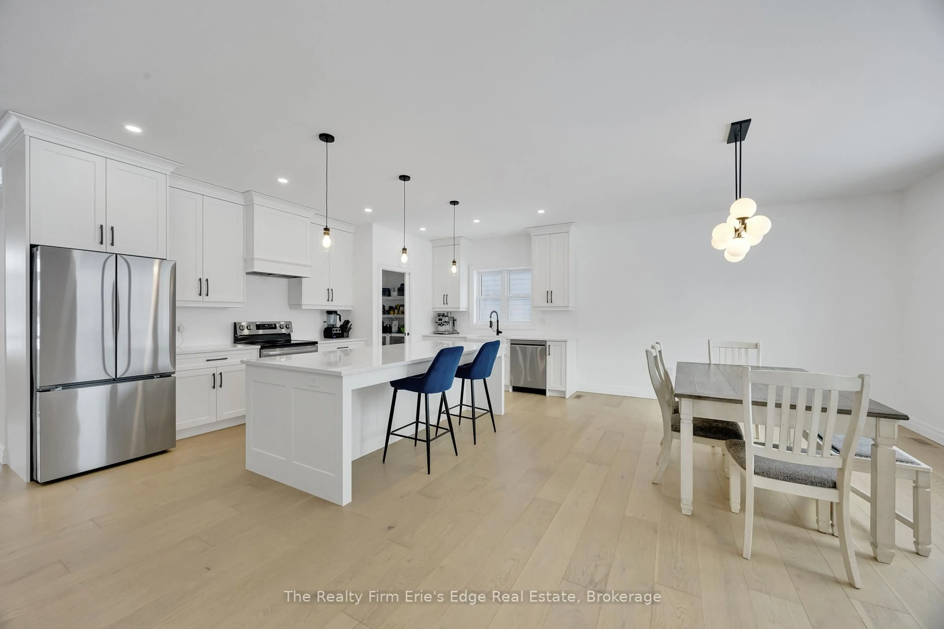 Open concept kitchen, unknown for 57013 Bruce St, Bayham Ontario N0J 1H0