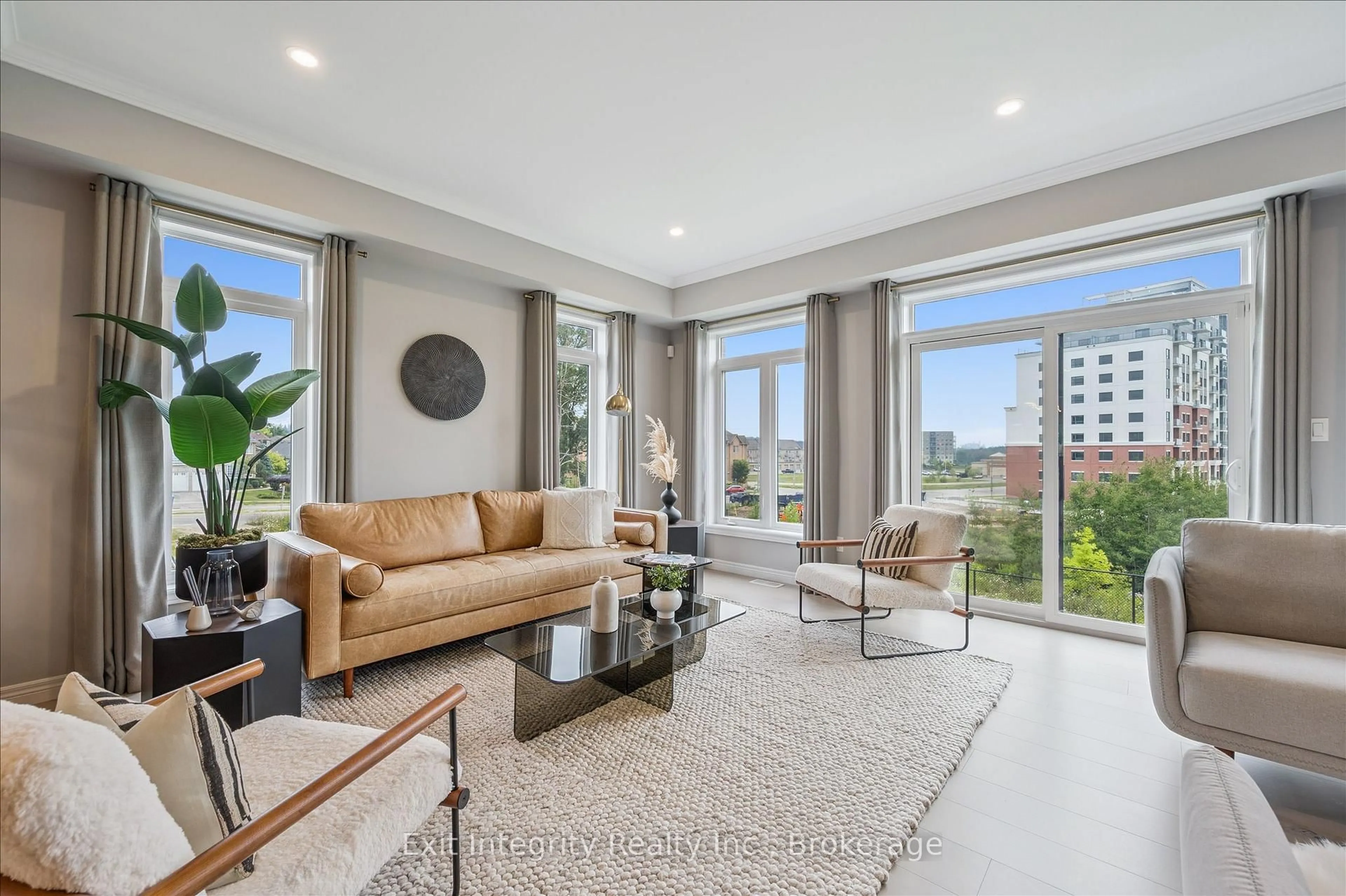 Living room with furniture, unknown for 43 Everton Dr, Guelph Ontario N1E 0R9