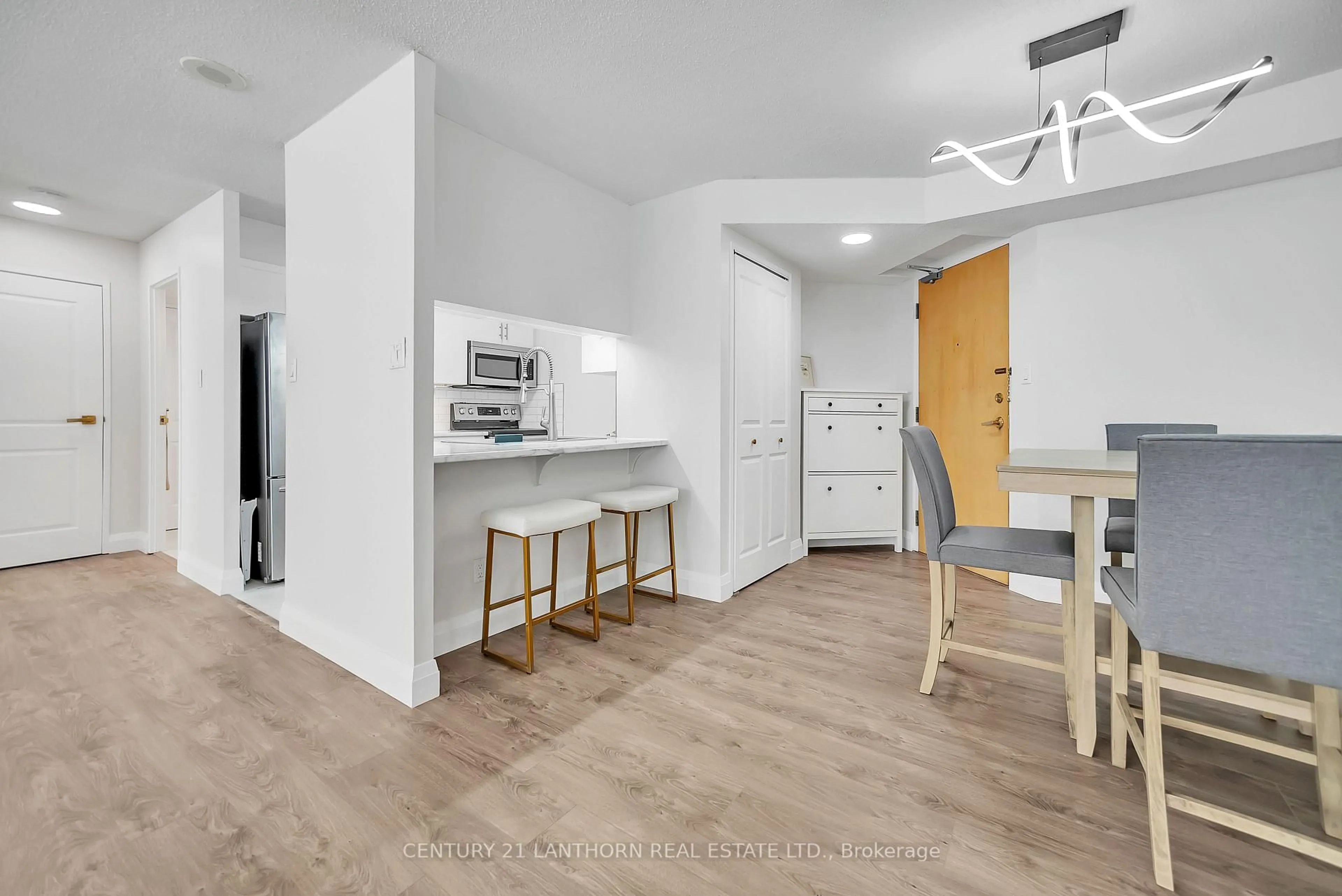 Unknown for 350 Front St #205, Belleville Ontario K8N 5M5