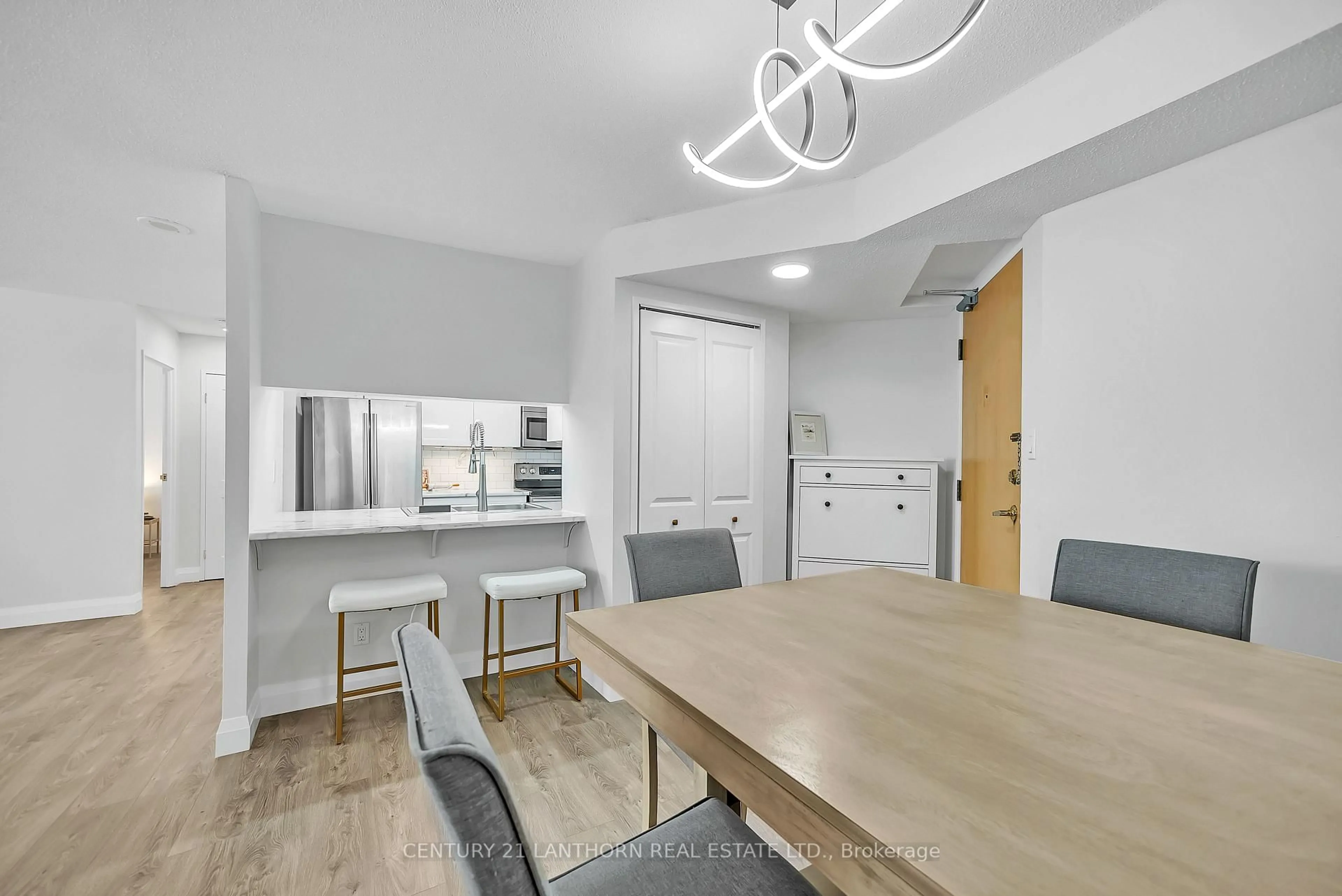 Dining room, unknown for 350 Front St #205, Belleville Ontario K8N 5M5