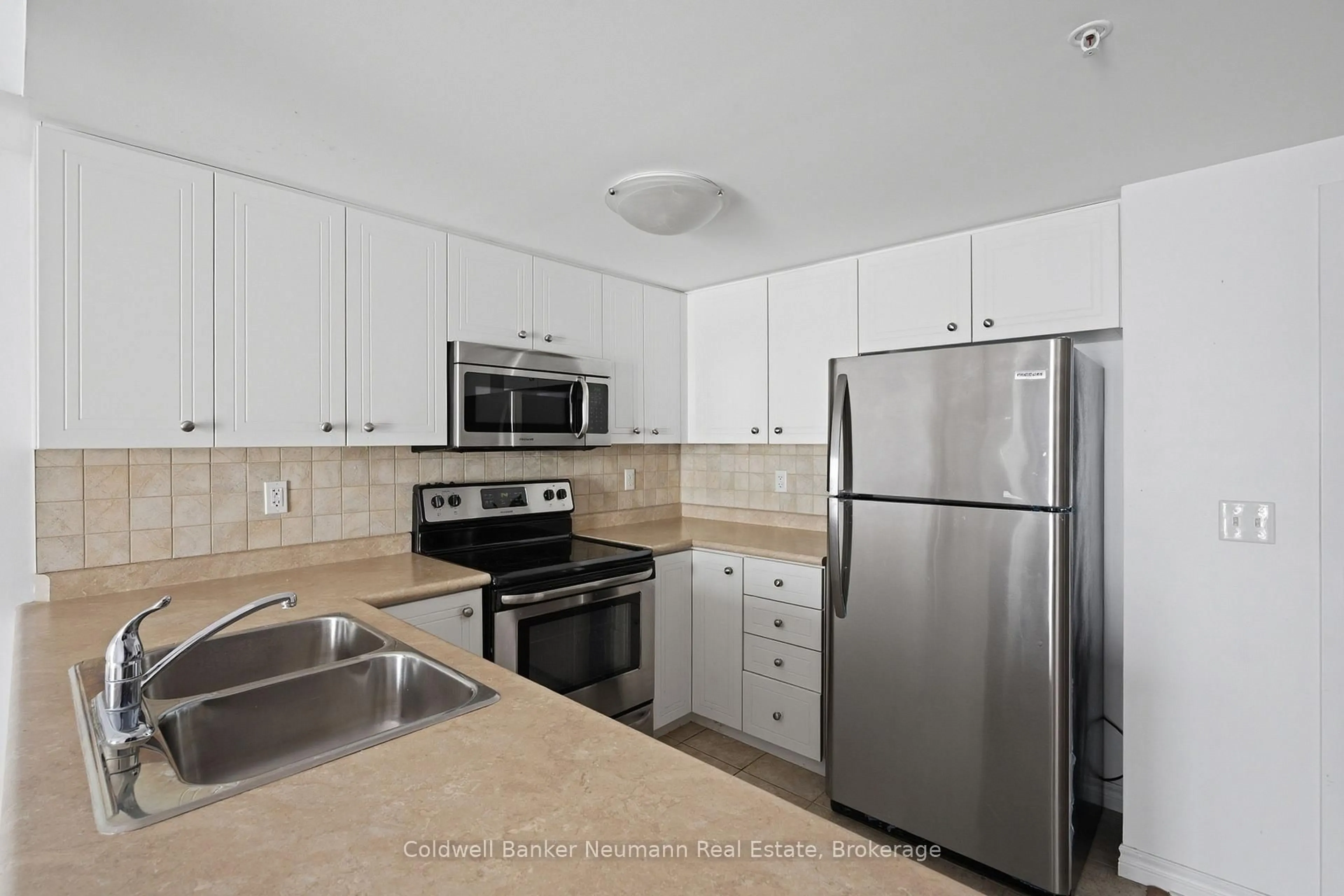 Standard kitchen, unknown for 43 Waterford Dr #405, Guelph Ontario N1L 0J6
