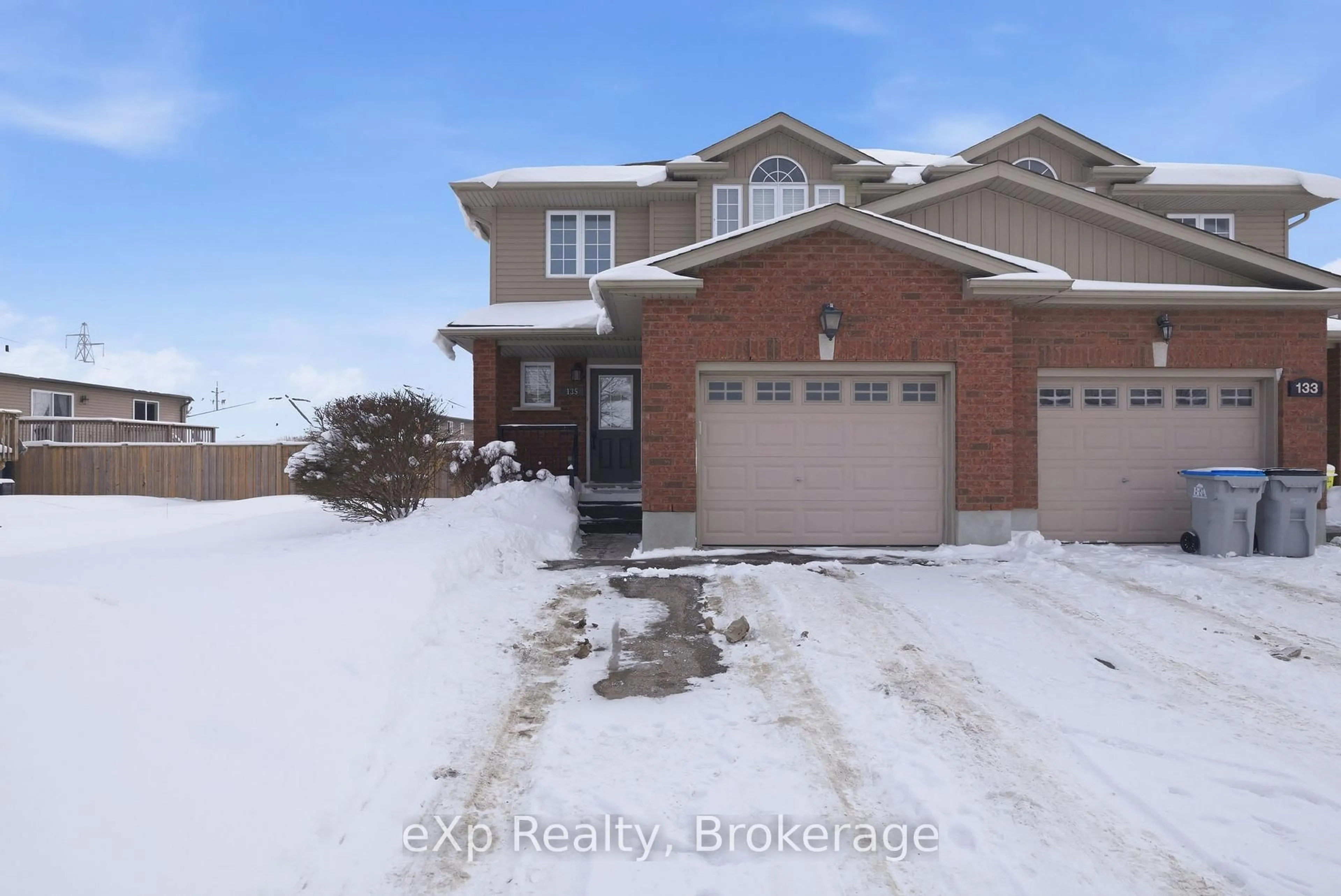 Unknown for 135 Maxwell St, St. Marys Ontario N4X 0A2