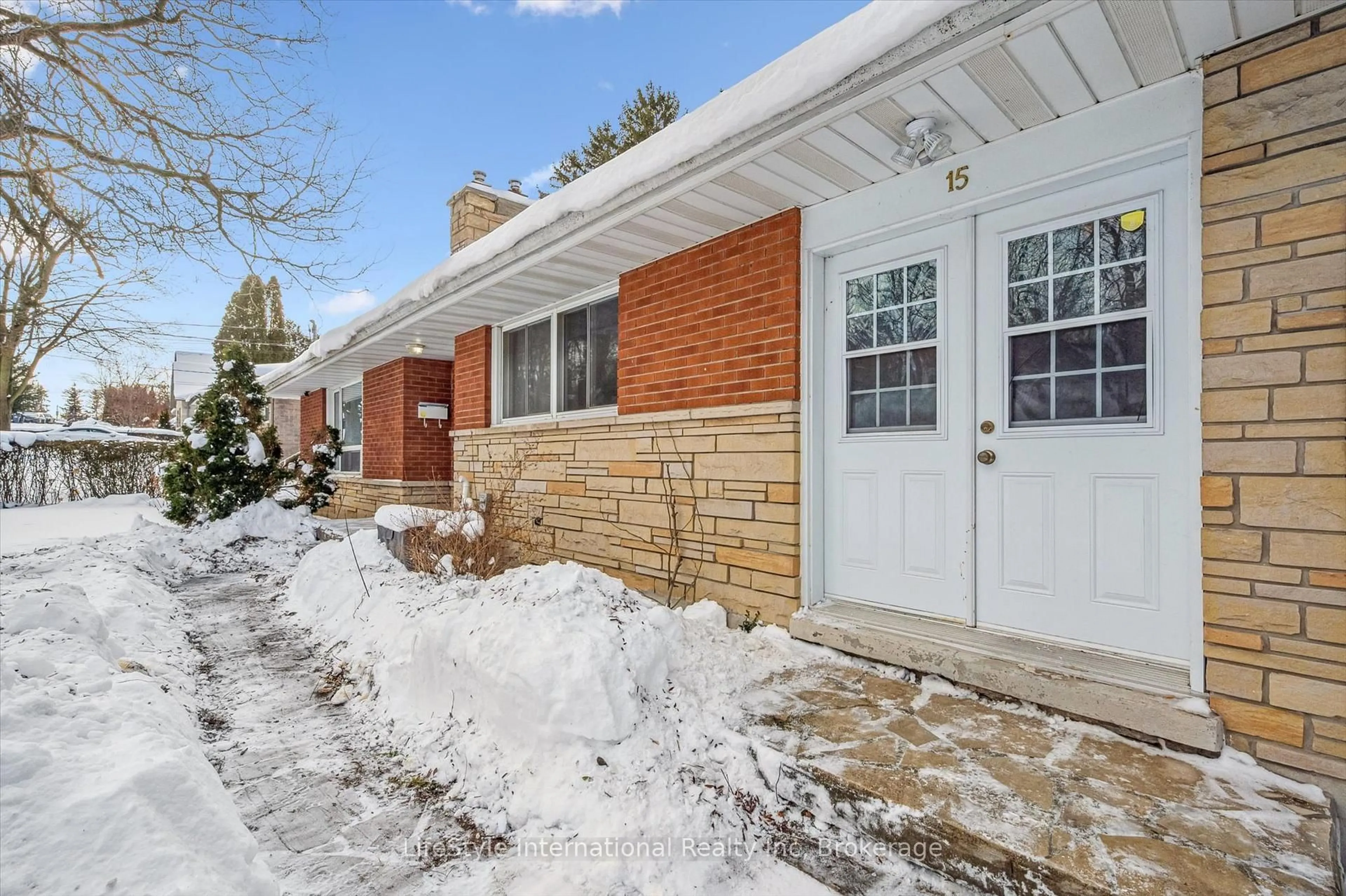 Home with brick exterior material, street for 15 Fairview Blvd, Guelph Ontario N1G 1H3