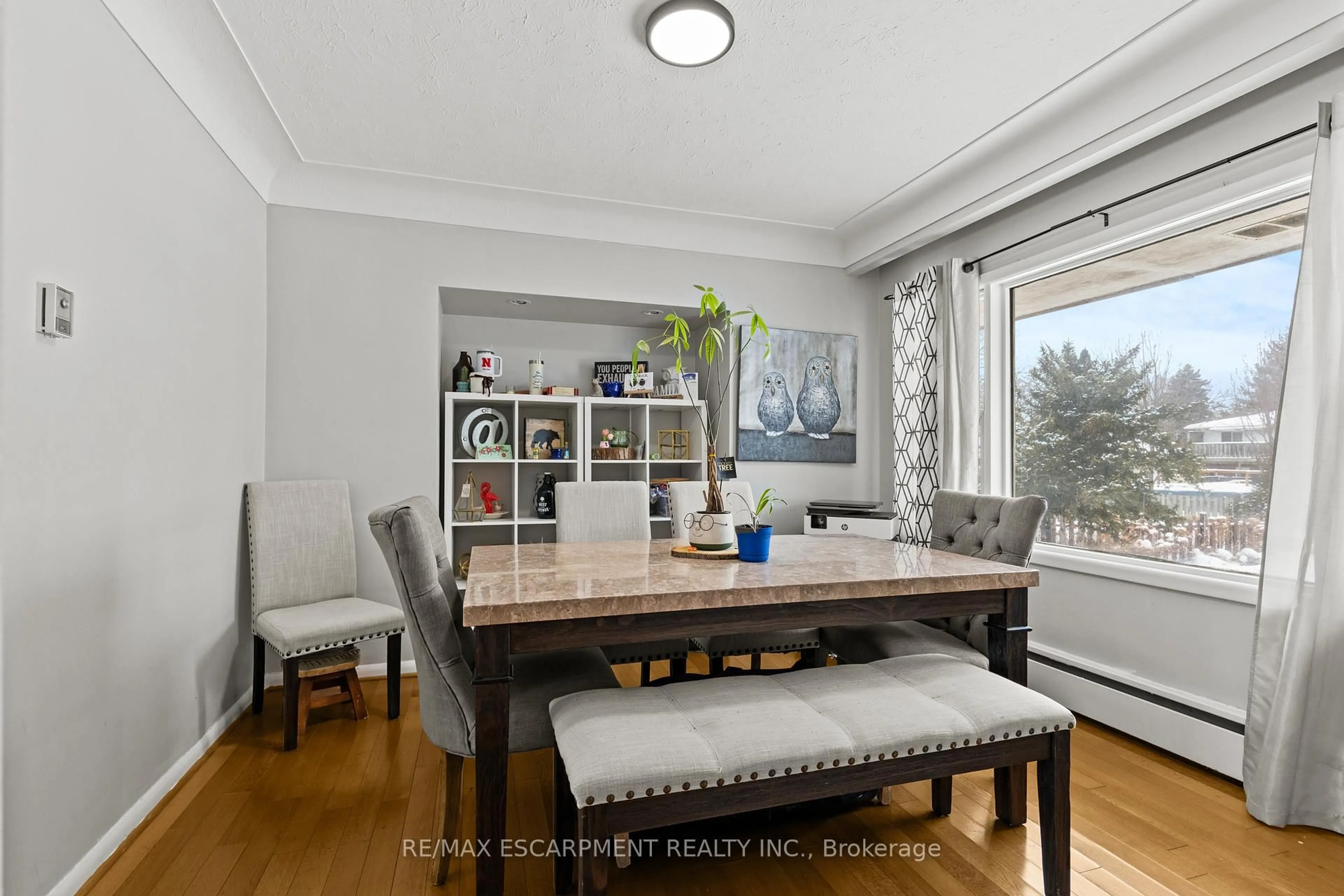 Dining room, unknown for 4 Mountview Ave, Grimsby Ontario L3M 1V5
