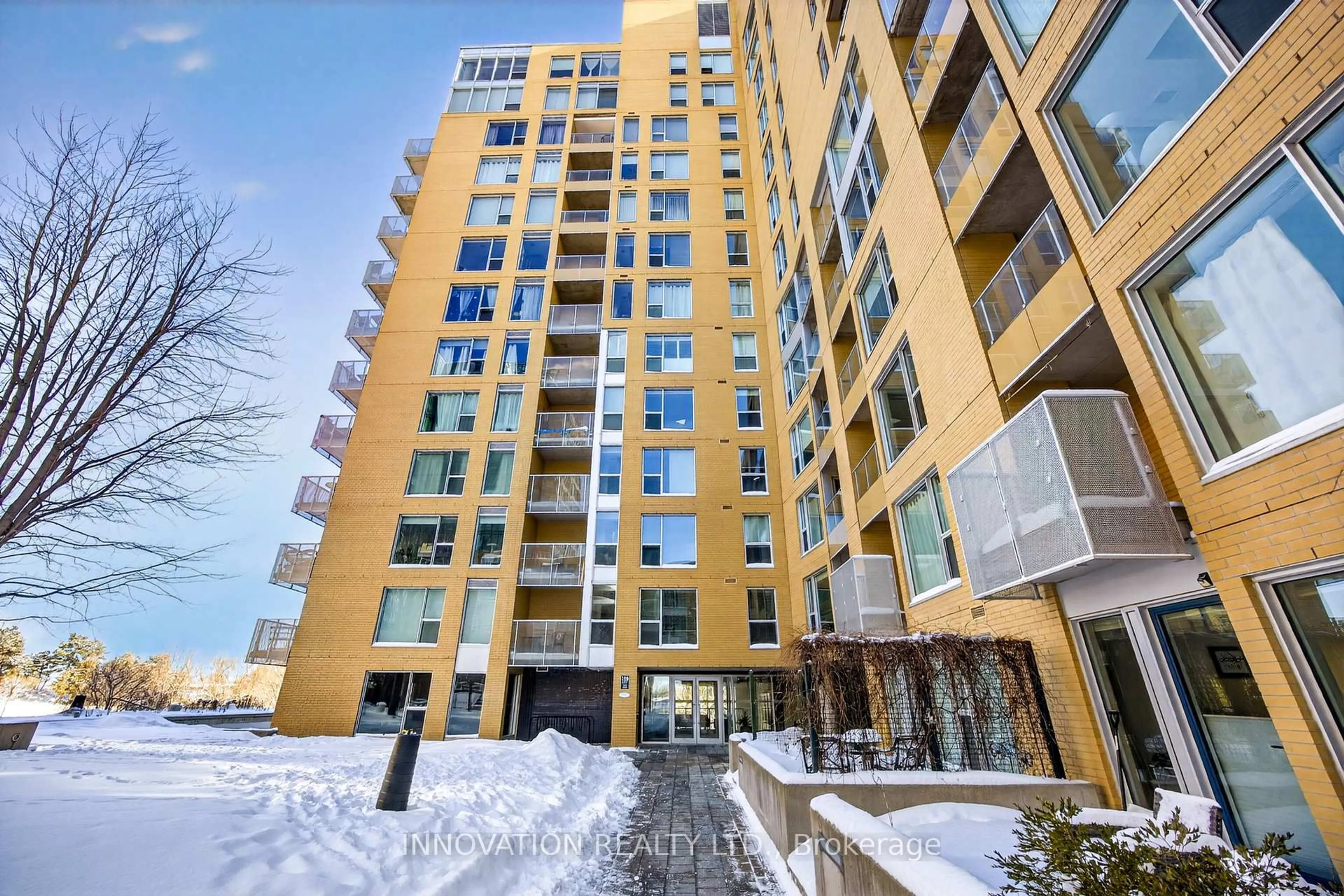 Unknown for 250 Lett St #301, Ottawa Ontario K1R 0A8