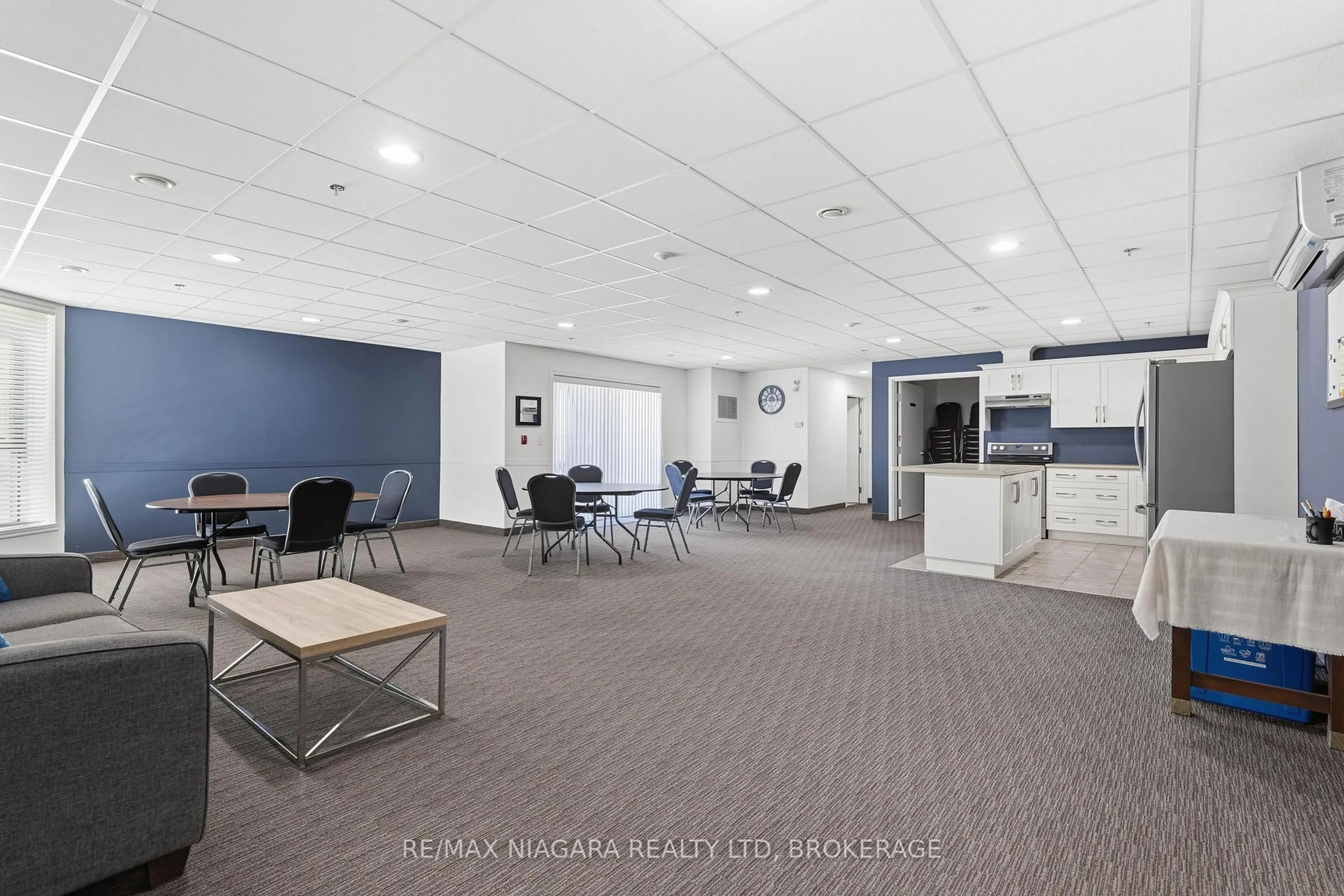 Unknown for 379 Scott St #209, St. Catharines Ontario L2M 3W2