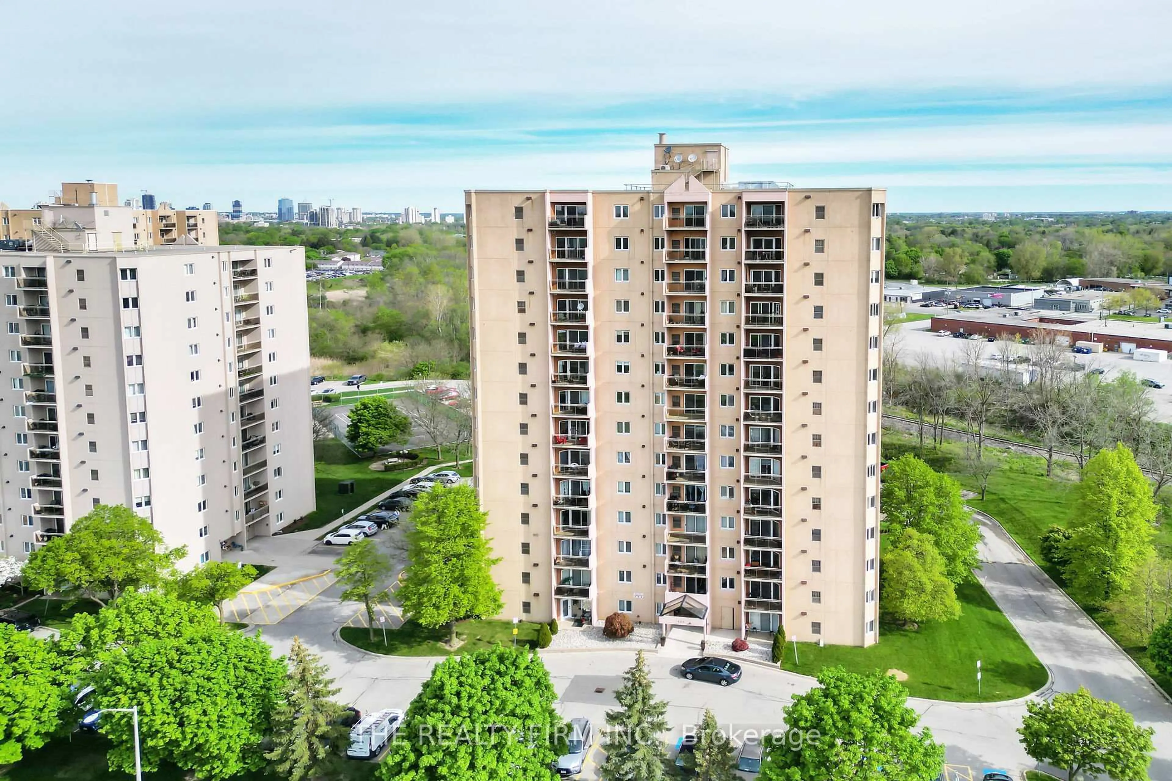 A pic from outside/outdoor area/front of a property/back of a property/a pic from drone, city buildings view from balcony for 860 Commissioners Rd #907, London South Ontario N6C 5Y8