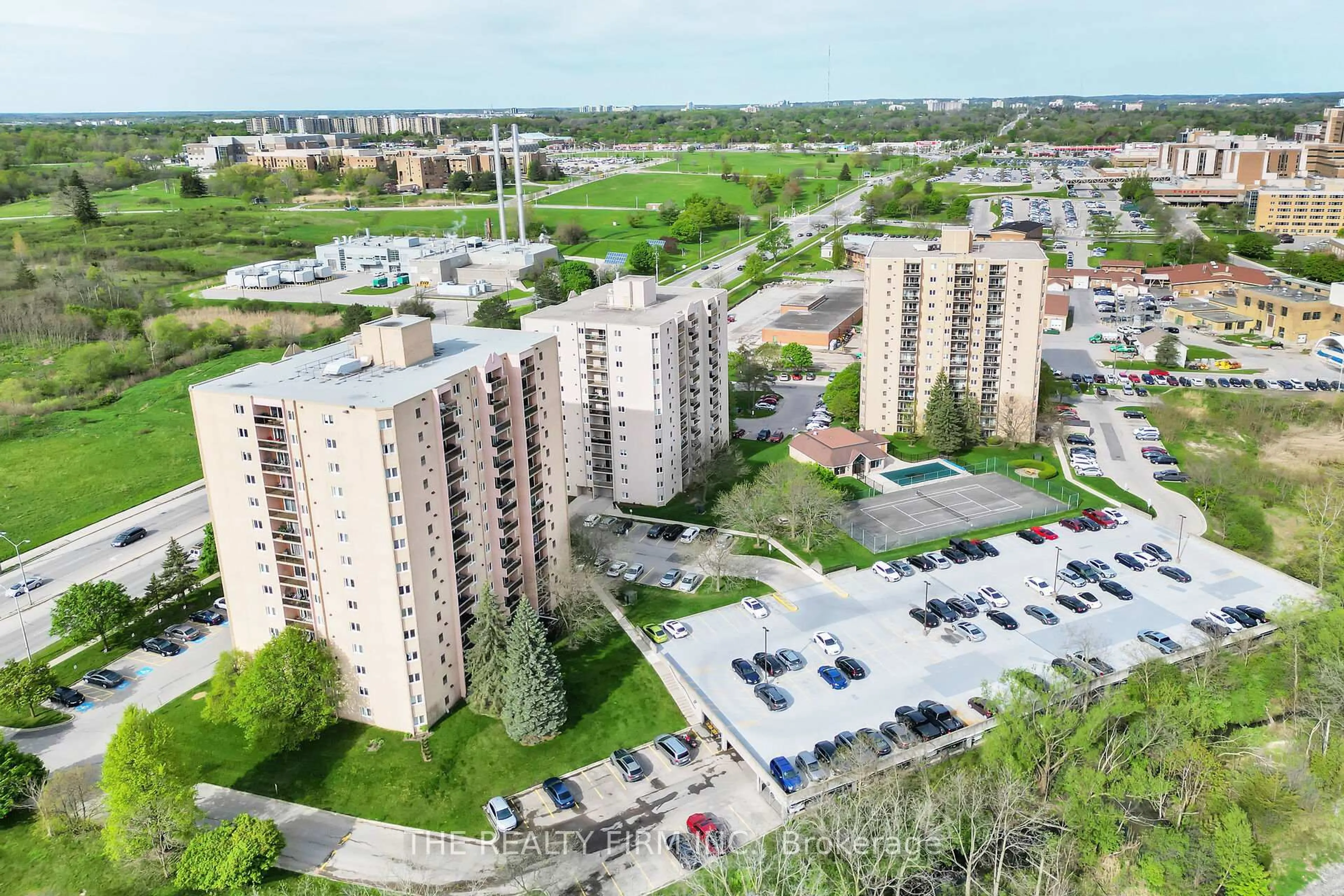 A pic from outside/outdoor area/front of a property/back of a property/a pic from drone, city buildings view from balcony for 860 Commissioners Rd #907, London South Ontario N6C 5Y8