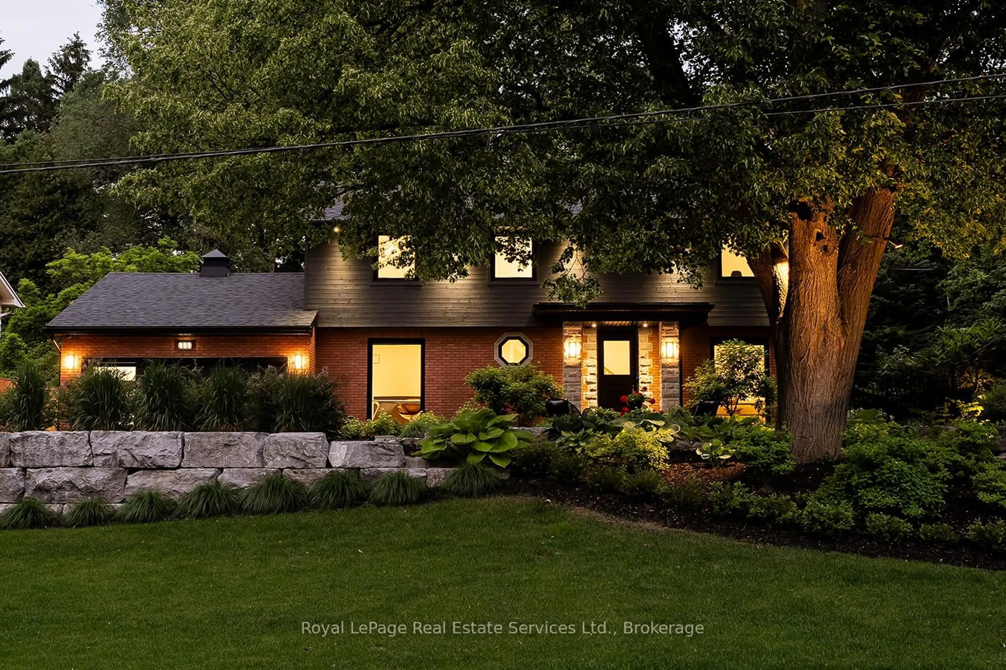 Home with brick exterior material, street for 111 Judith Cres, Hamilton Ontario L9G 1L3