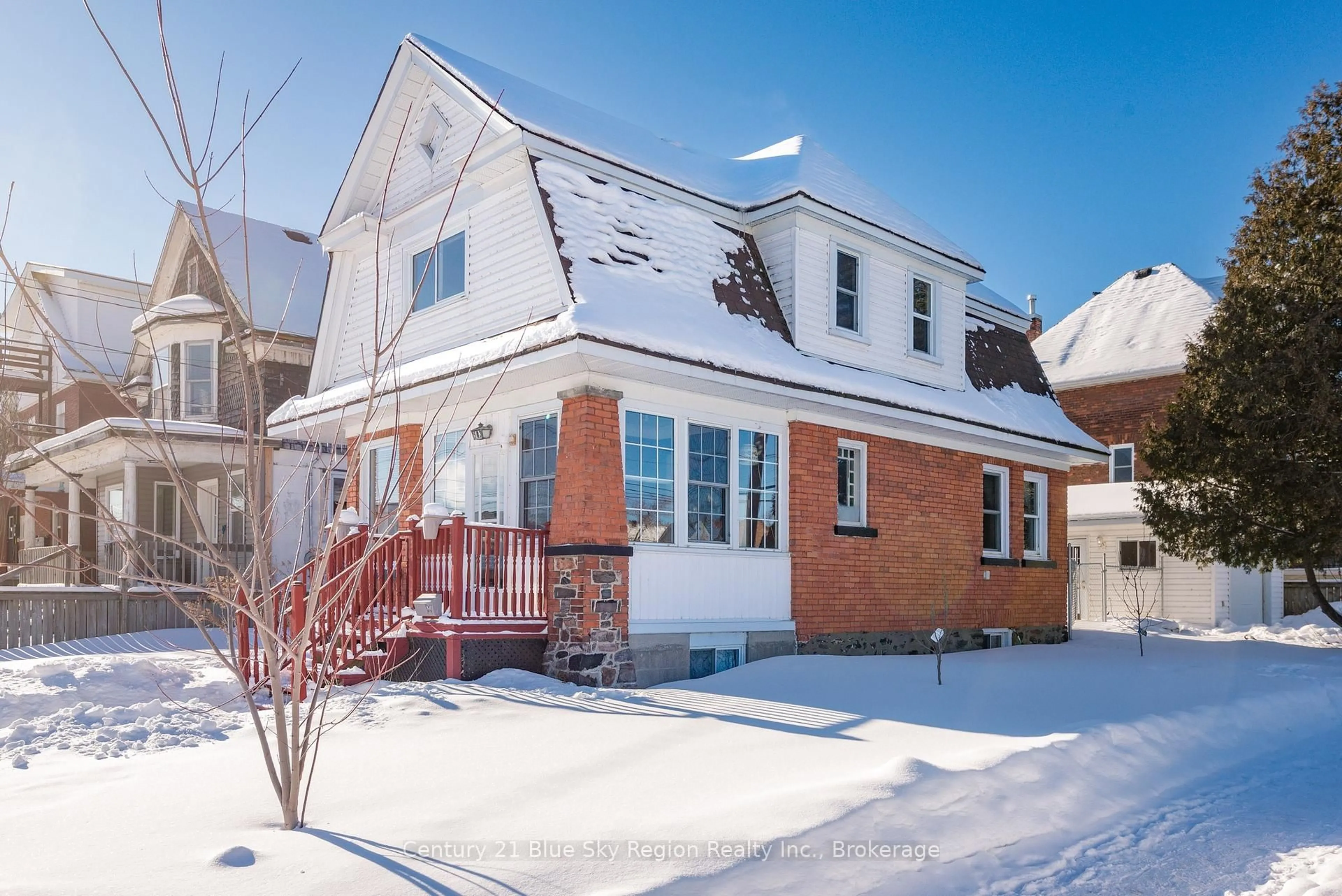 Home with brick exterior material, street for 503 First Ave, North Bay Ontario P1B 1K5