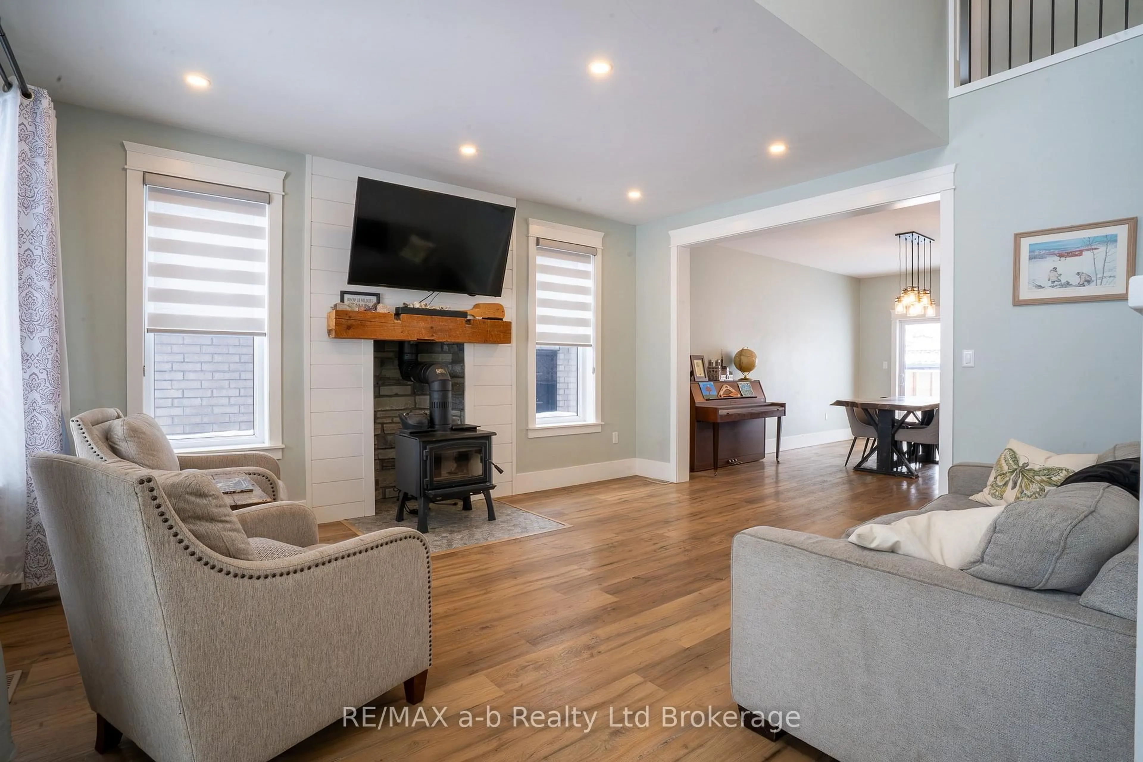 Unknown for 82 SUNVIEW Dr, Norwich Ontario N0J 1P0