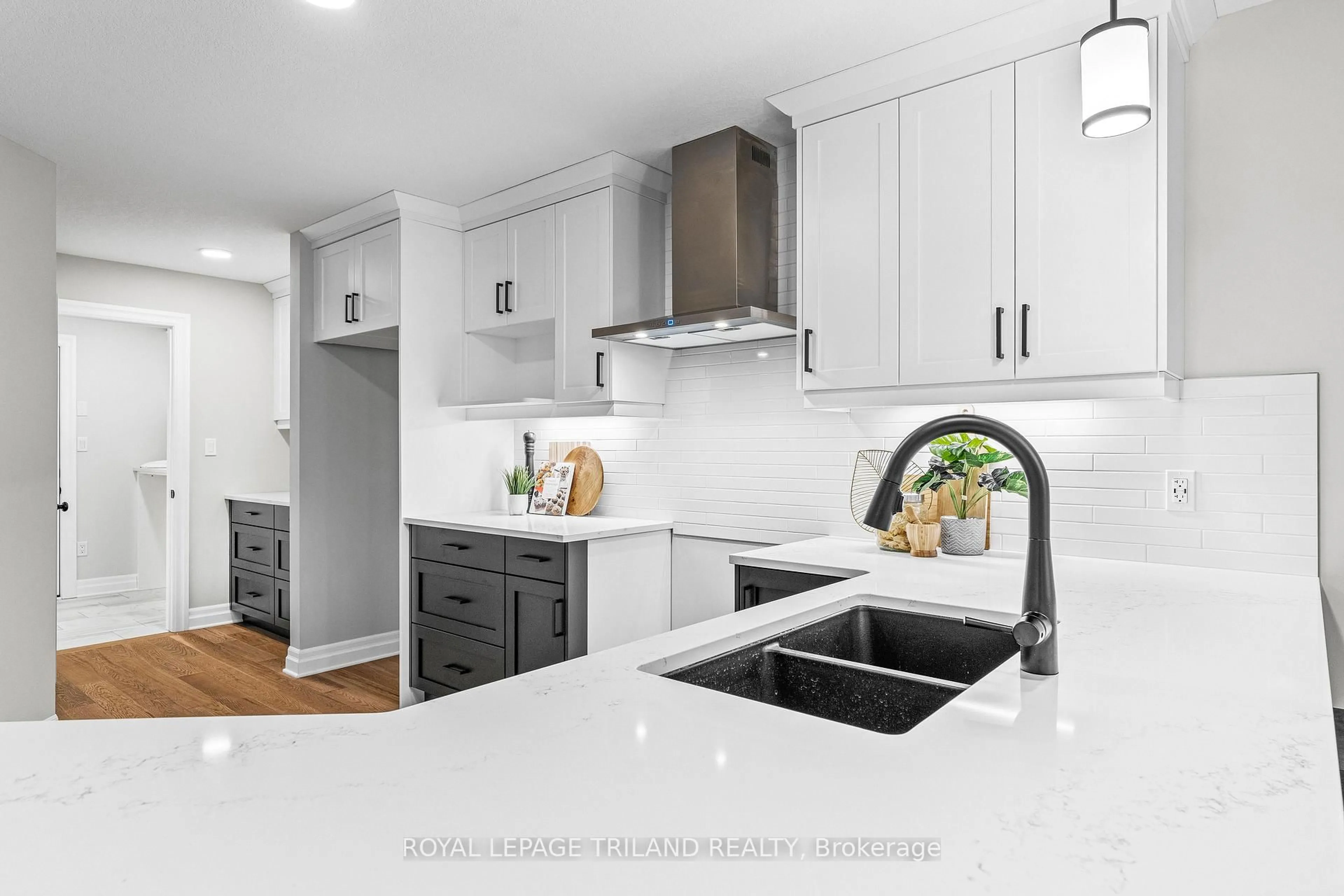 Contemporary kitchen, unknown for 79 HICKORY Lane, St. Thomas Ontario N5R 6K8